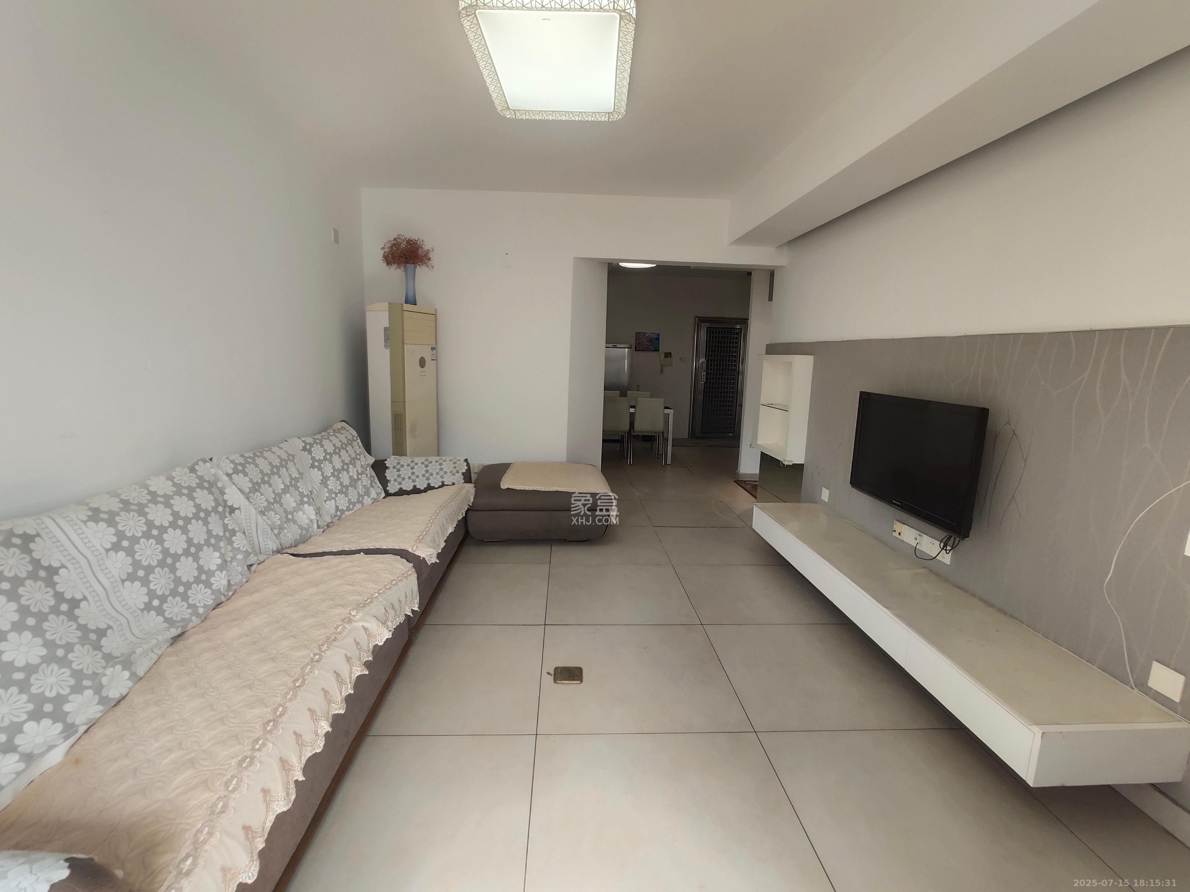 南国新城  2室2厅1卫    2000.0元/月 南国新城  2室2厅1卫    2000.0元/月室内图