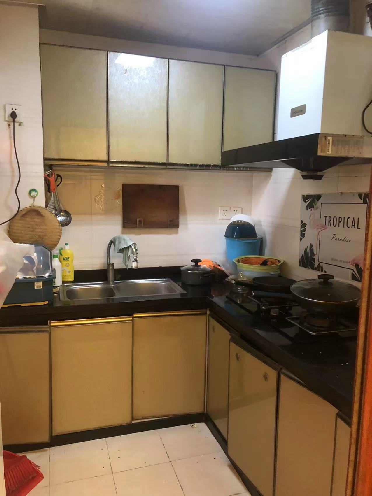 上丹小区 3室2厅1卫 2500.0元/月 上丹小区 3室2厅1卫 2500.0元/月室内图