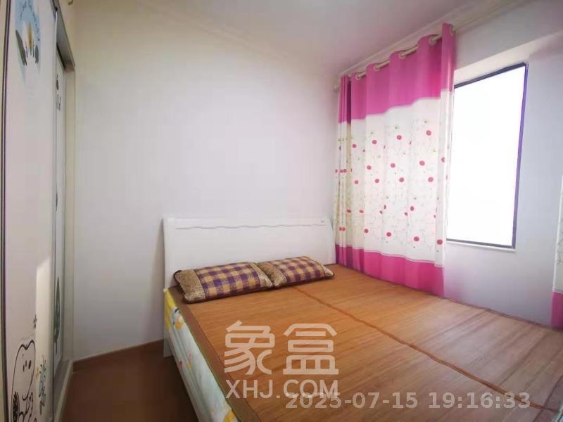 麓谷小镇  3室2厅1卫   2400.00元/月室内图