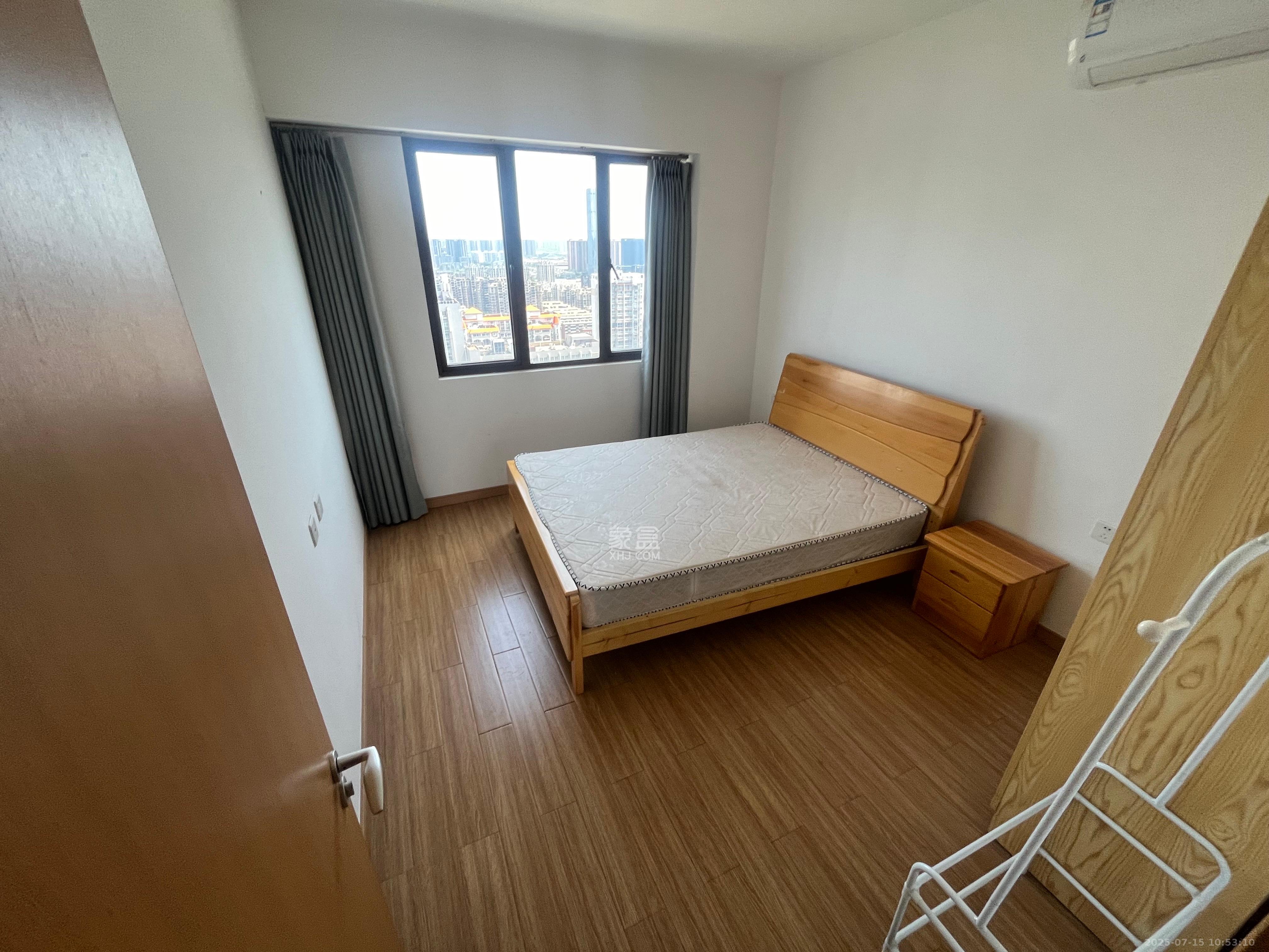 旭辉国际广场(永升商业广场)  4室2厅2卫    3900.0元/月 旭辉国际广场(永升商业广场)  4室2厅2卫    3900.0元/月室内图