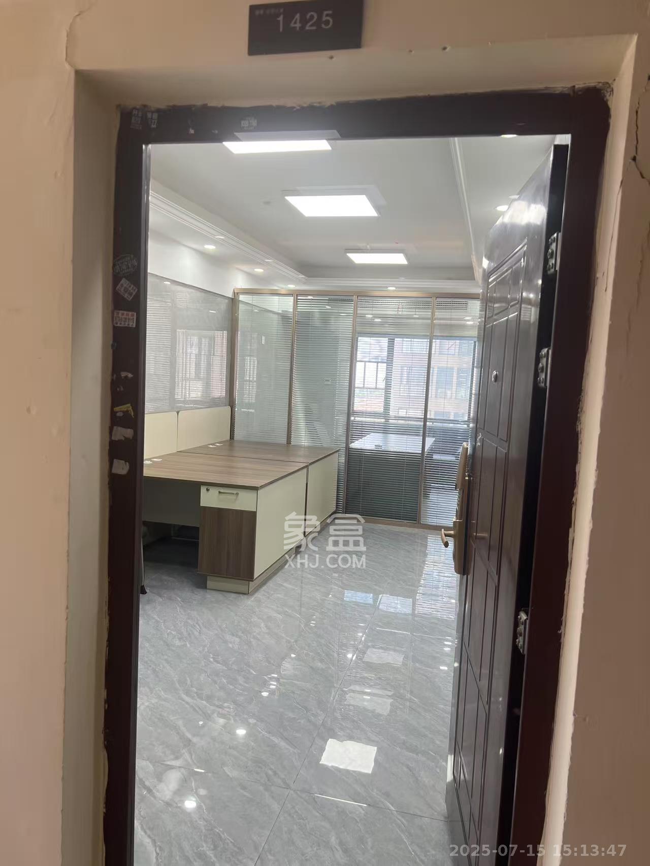 锦泰东环国际 1室1厅1卫 2000.0元/月 锦泰东环国际 1室1厅1卫 2000.0元/月室内图