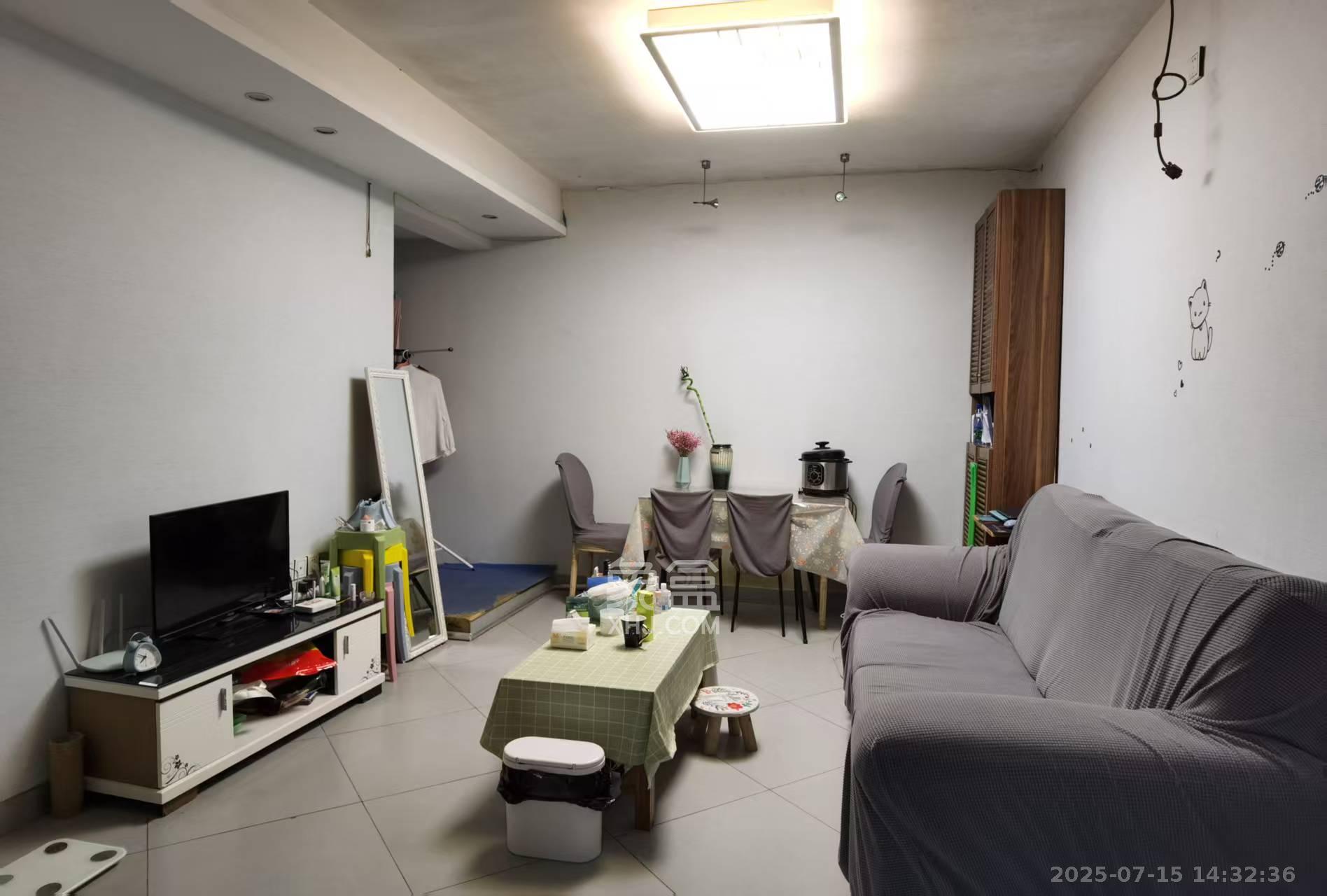 白沙晶城  2室1厅1卫    2400.0元/月 白沙晶城  2室1厅1卫    2400.0元/月室内图