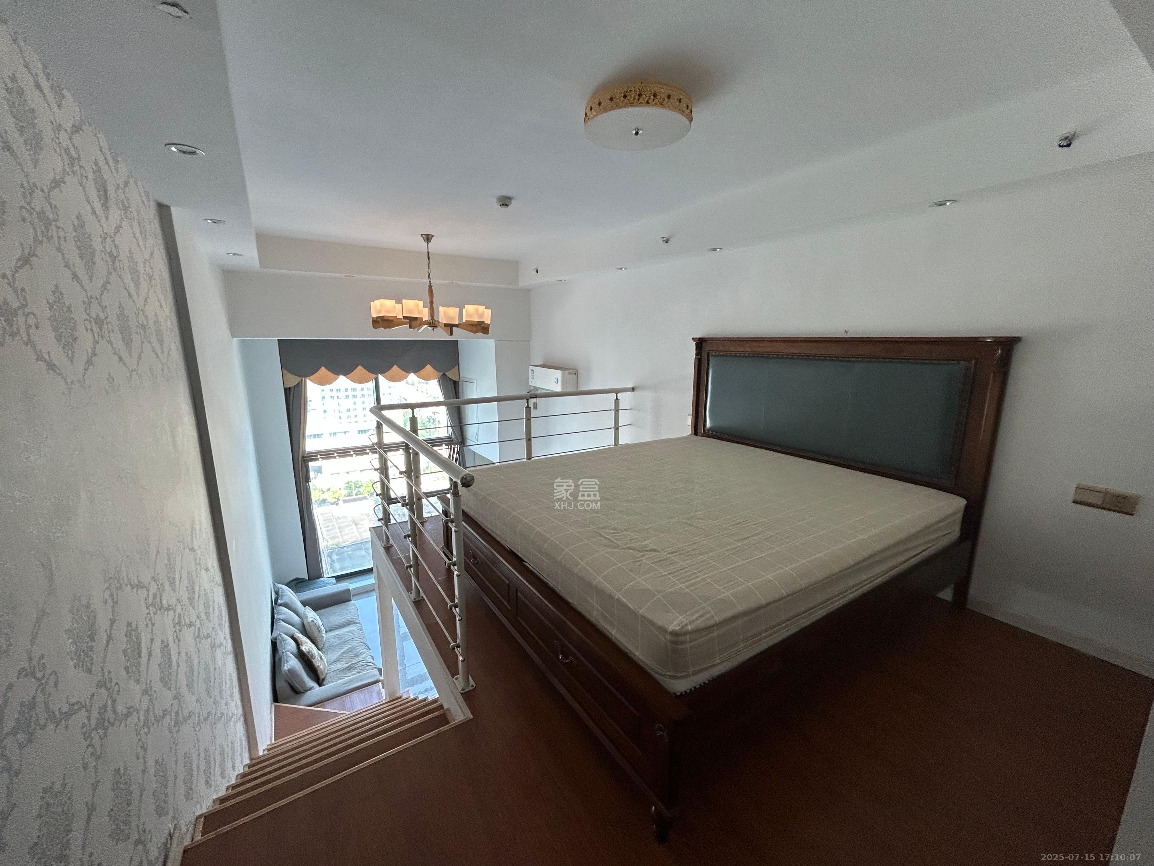 东盈商业广场(华泉城市广场) 1室1厅1卫 2000.0元/月 东盈商业广场(华泉城市广场) 1室1厅1卫 2000.0元/月室内图