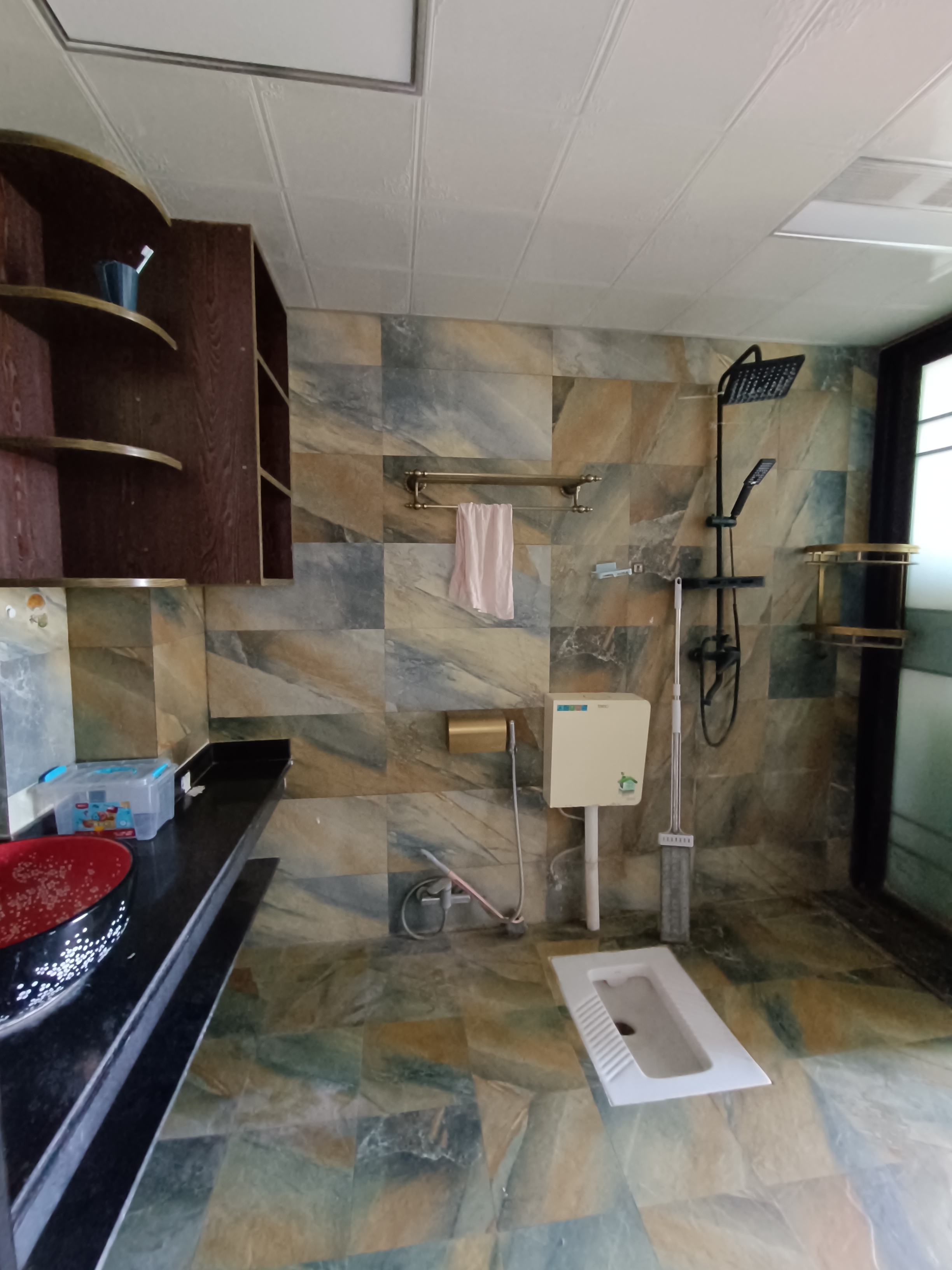 月亮湾三期  2室2厅1卫    1700.0元/月 月亮湾三期  2室2厅1卫    1700.0元/月室内图