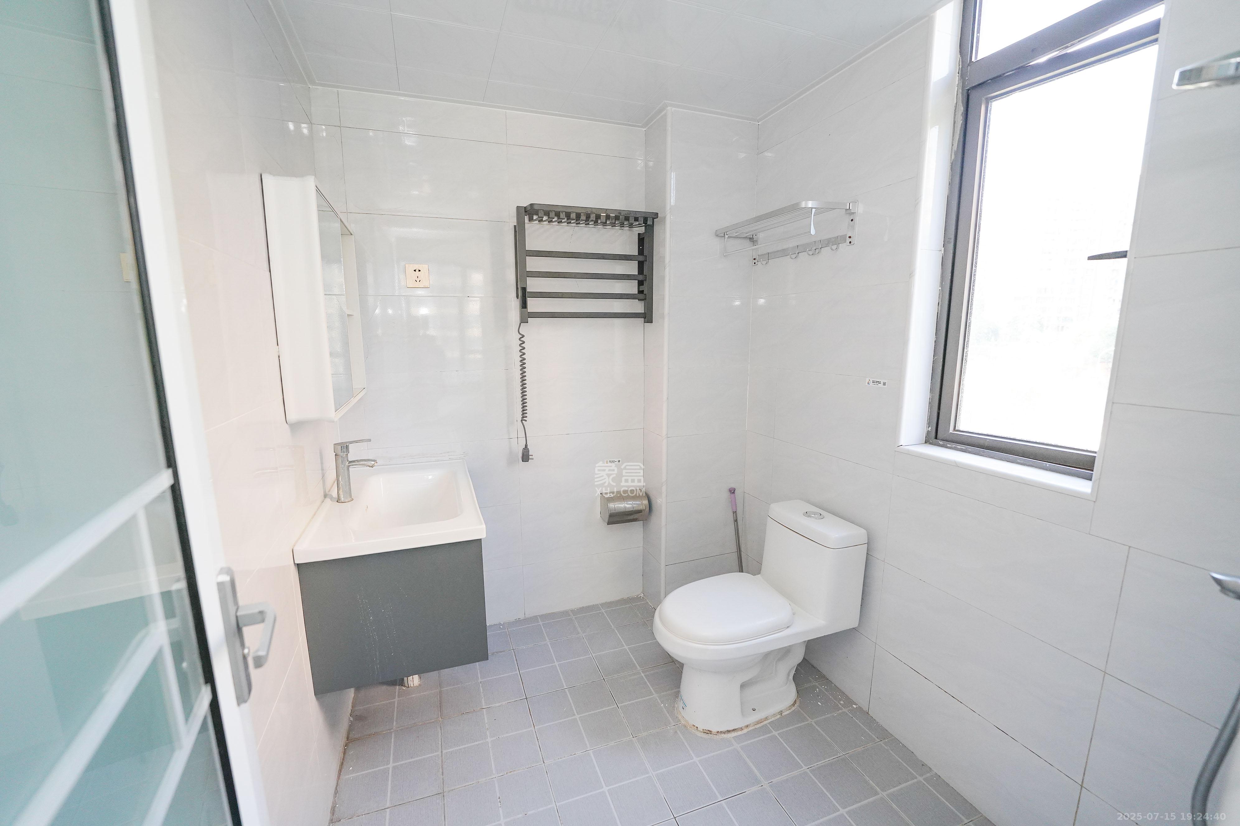 福天藏郡院子  4室2厅2卫    125.0万 福天藏郡院子  4室2厅2卫    125.0万卫生间