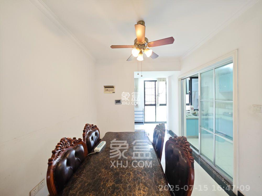 翡翠云天  4室2厅2卫    2400.0元/月 翡翠云天  4室2厅2卫    2400.0元/月室内图