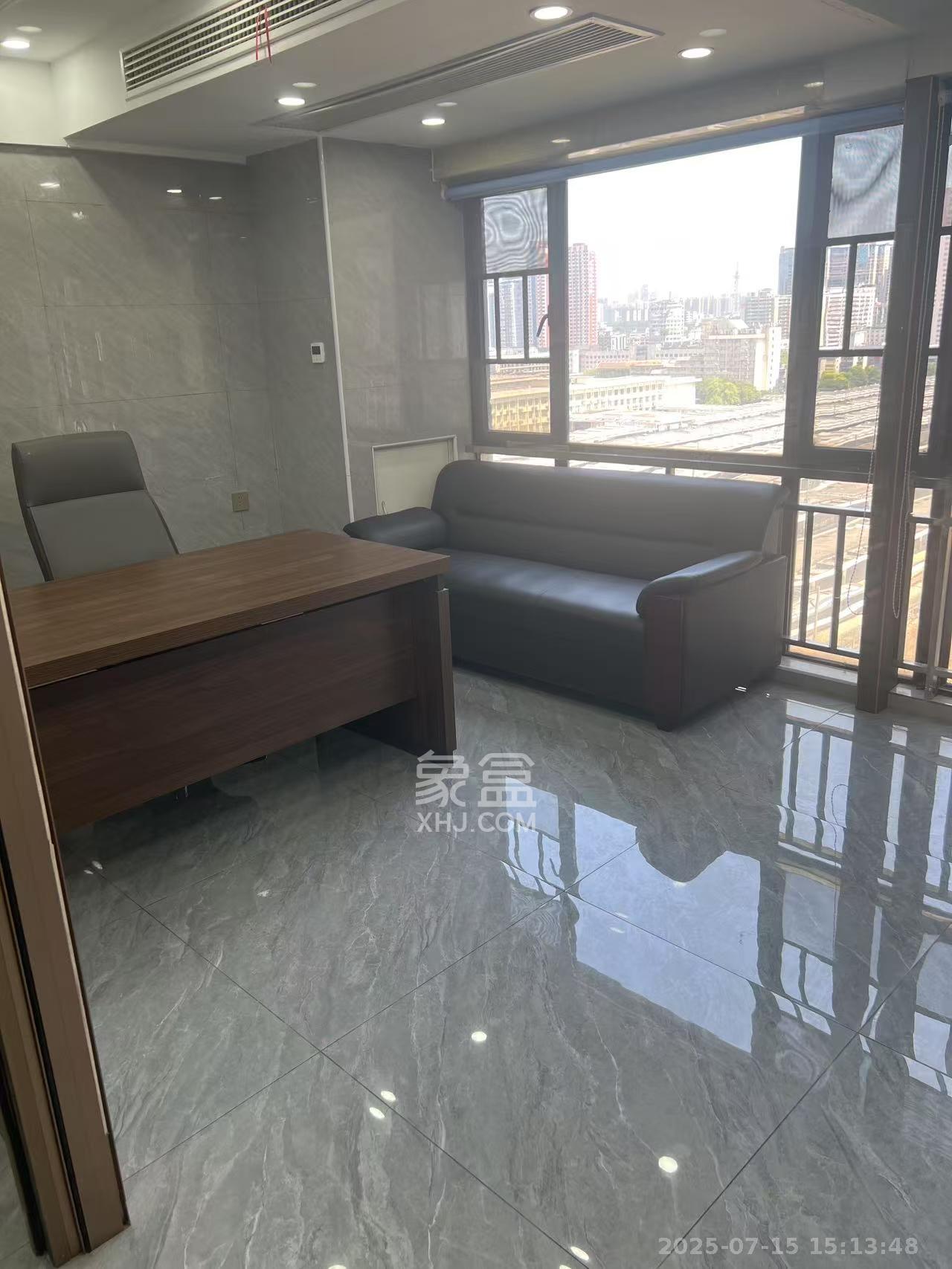 锦泰东环国际 1室1厅1卫 2000.0元/月 锦泰东环国际 1室1厅1卫 2000.0元/月室内图