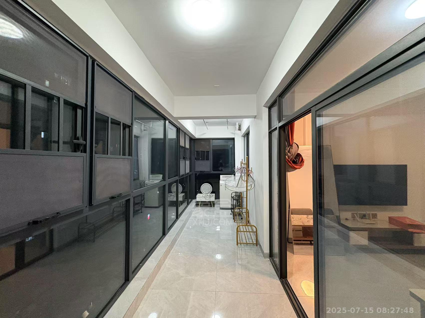 春藤小镇  3室2厅1卫    1600.0元/月室内图