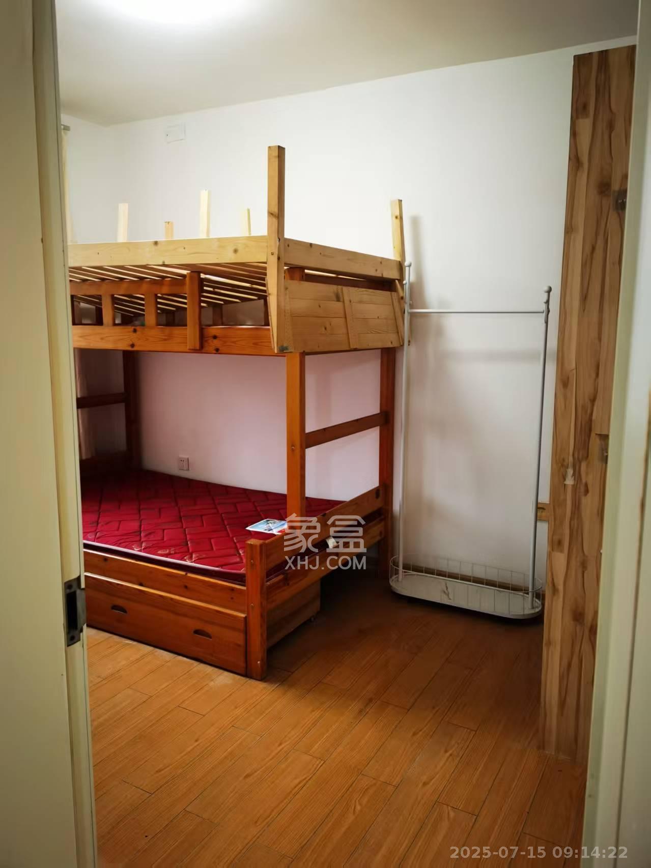 湘樟园小区(湘樟家园) 3室2厅1卫 1700.0元/月 湘樟园小区(湘樟家园) 3室2厅1卫 1700.0元/月室内图