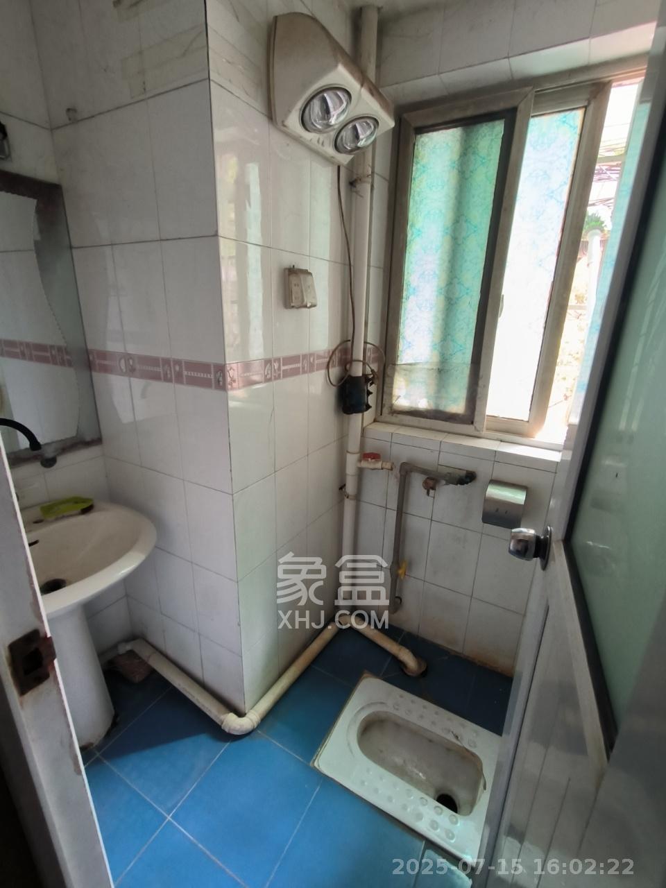 友园山庄  2室2厅1卫   1300.00元/月室内图