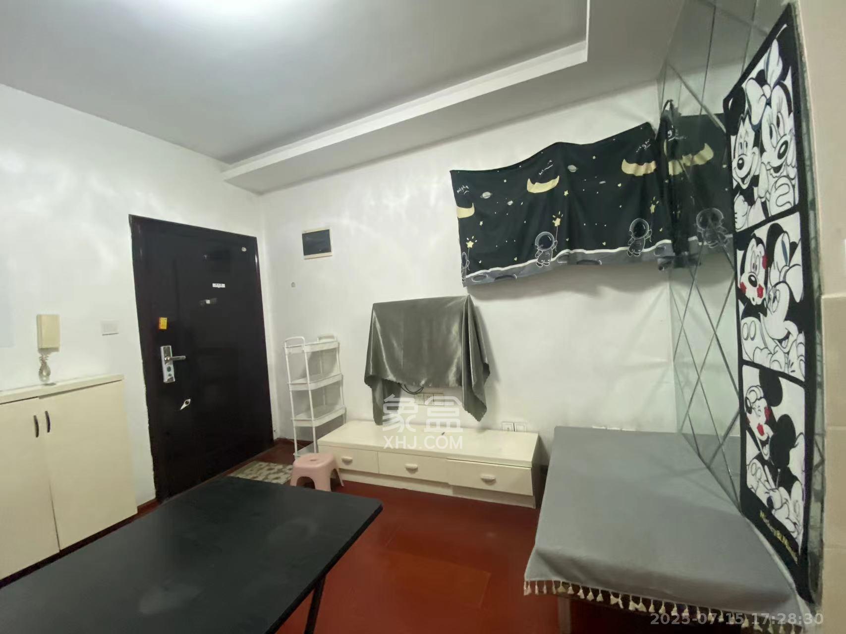 星典时代  1室1厅1卫   1600.00元/月室内图