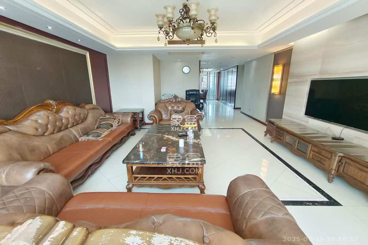 长大彩虹都  4室2厅2卫    3200.0元/月 长大彩虹都  4室2厅2卫    3200.0元/月室内图