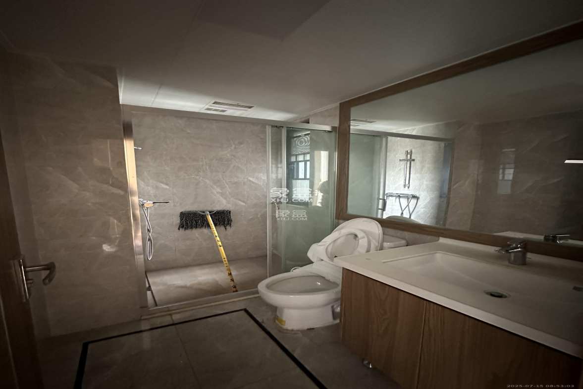 中海阅江府  4室2厅2卫    5000.0元/月 中海阅江府  4室2厅2卫    5000.0元/月室内图