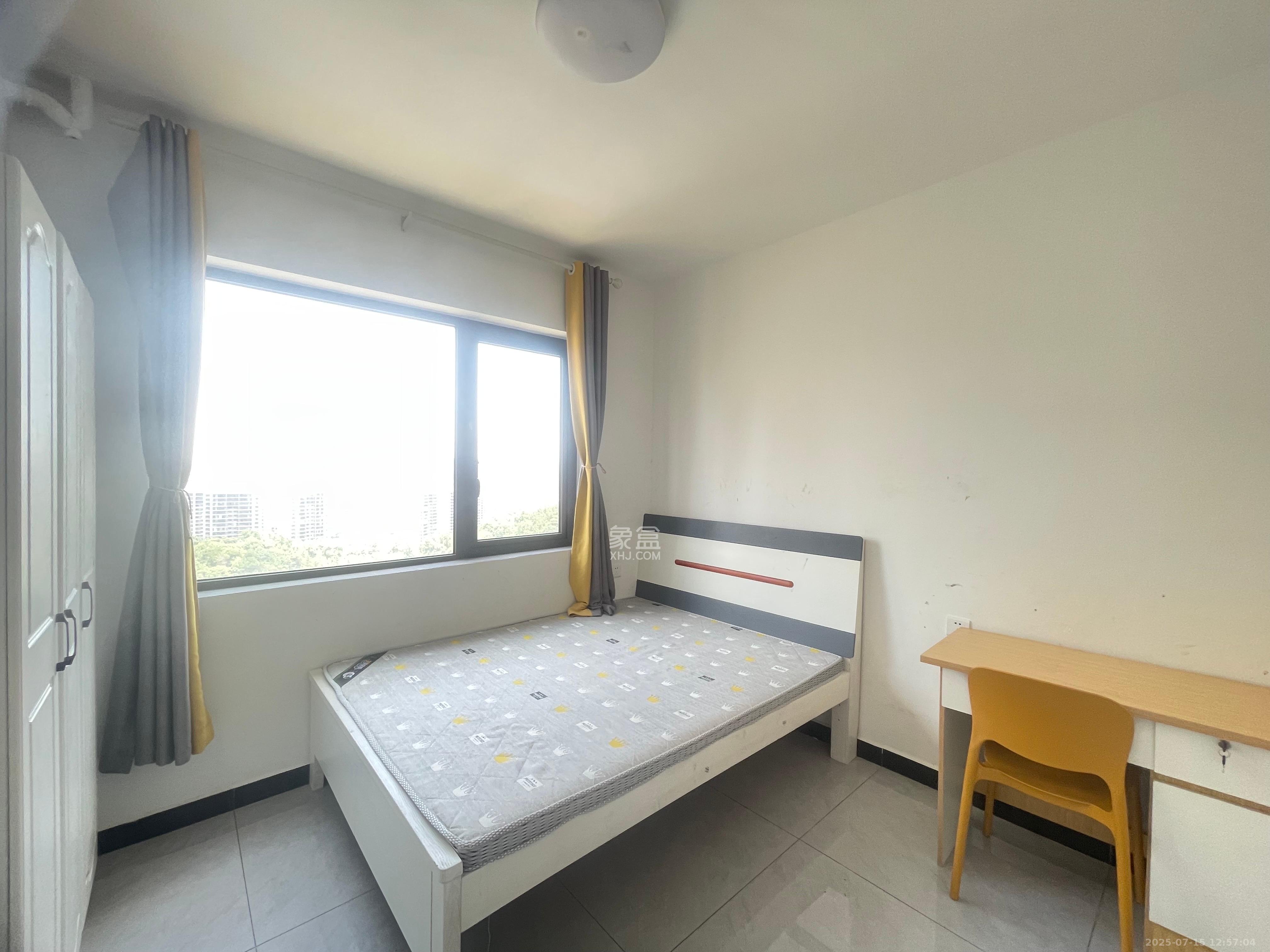 奥克斯缔壹城  3室2厅2卫   2500.00元/月室内图