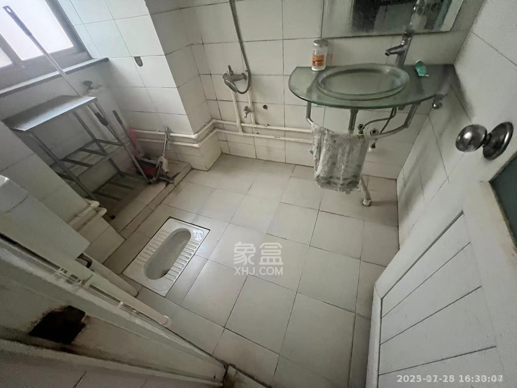 花园一村  3室2厅2卫    1200.0元/月 花园一村  3室2厅2卫    1200.0元/月室内图