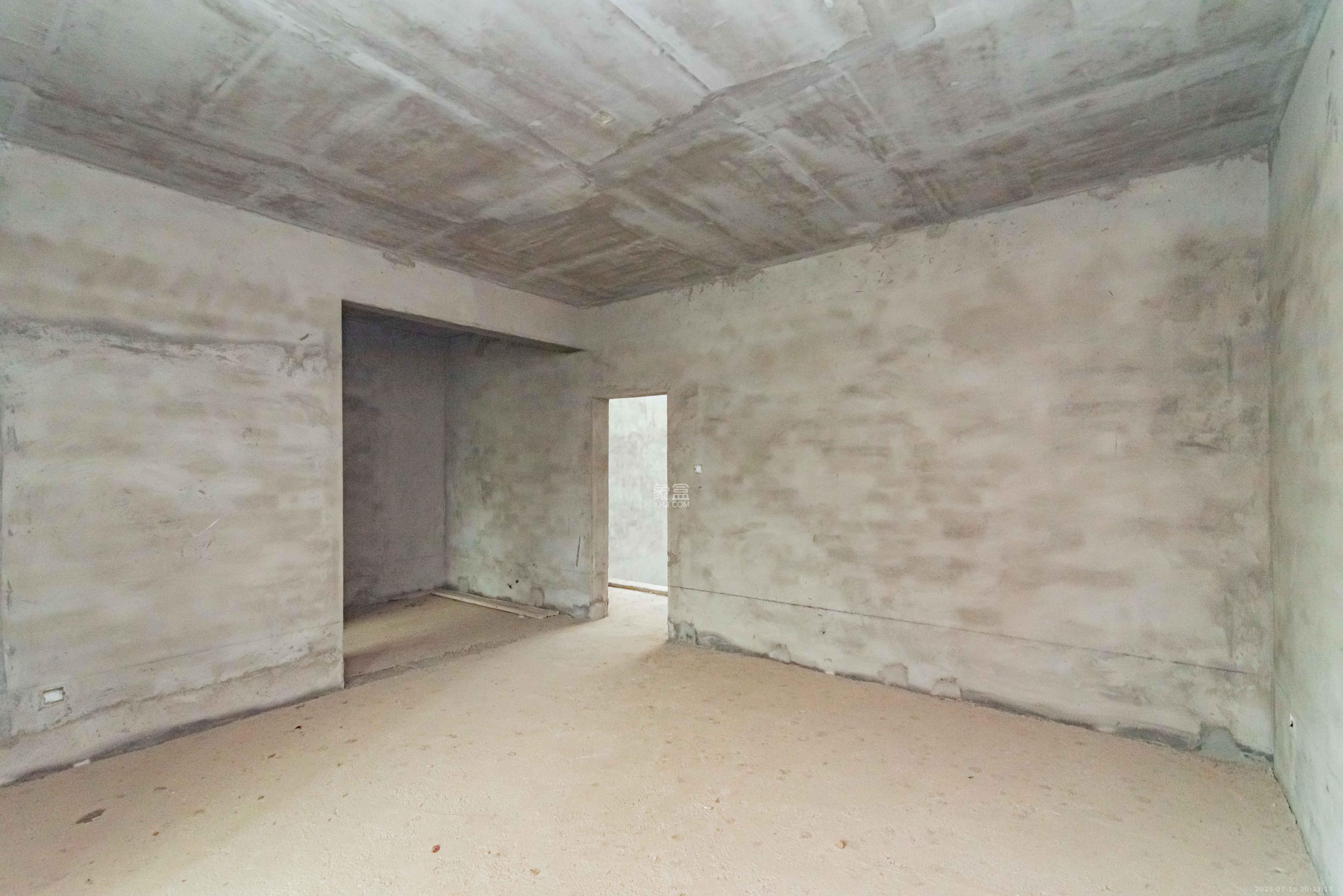 悦湖山  6室3厅3卫    438.0万卧室