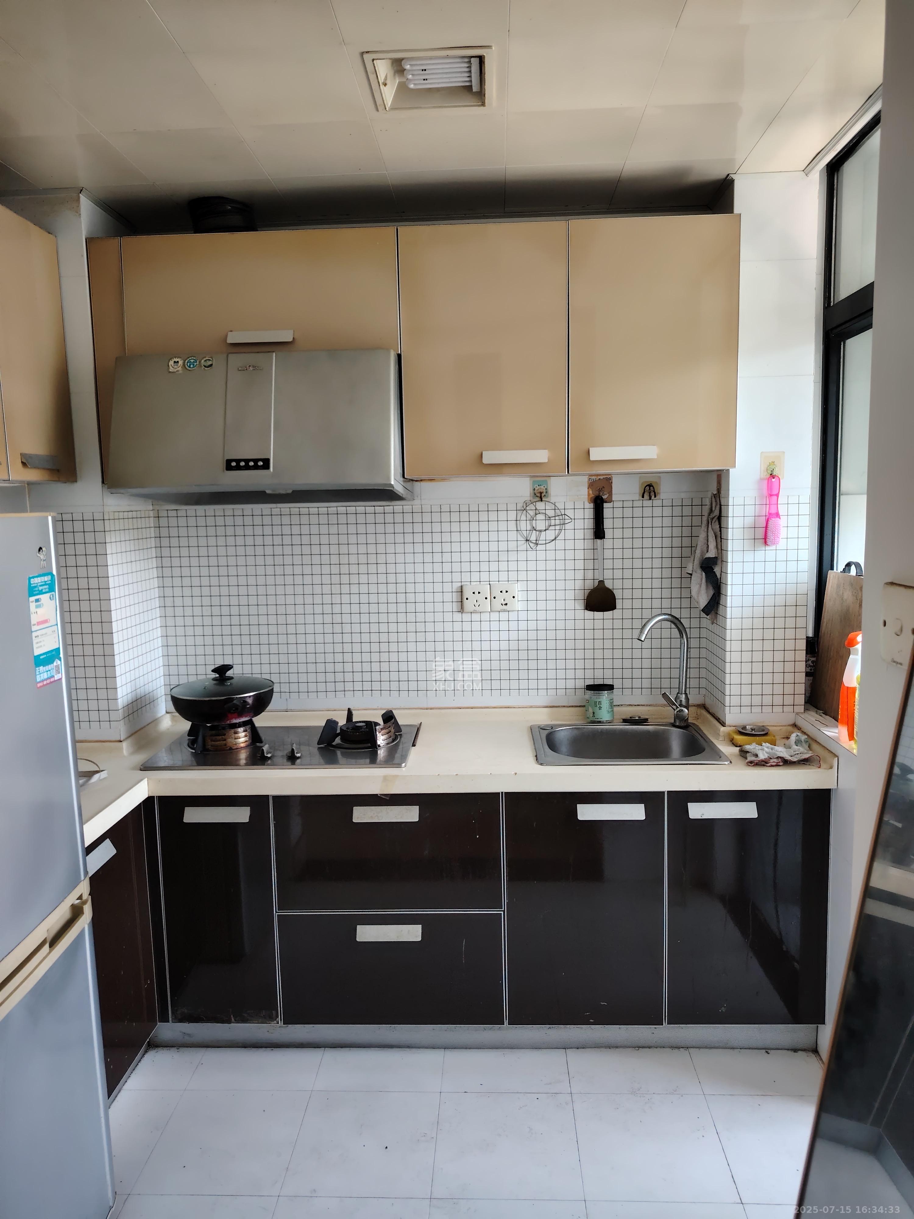 金凤滩家园 1室1厅1卫 1200.0元/月 金凤滩家园 1室1厅1卫 1200.0元/月室内图