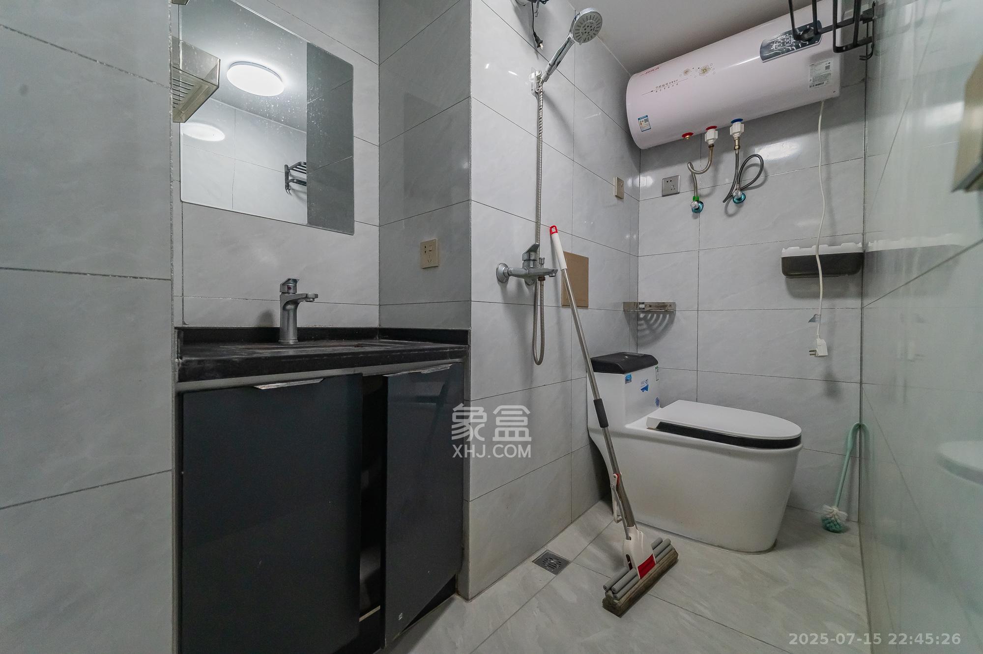 新城悦隽  2室1厅1卫    28.0万 新城悦隽  2室1厅1卫    28.0万卫生间