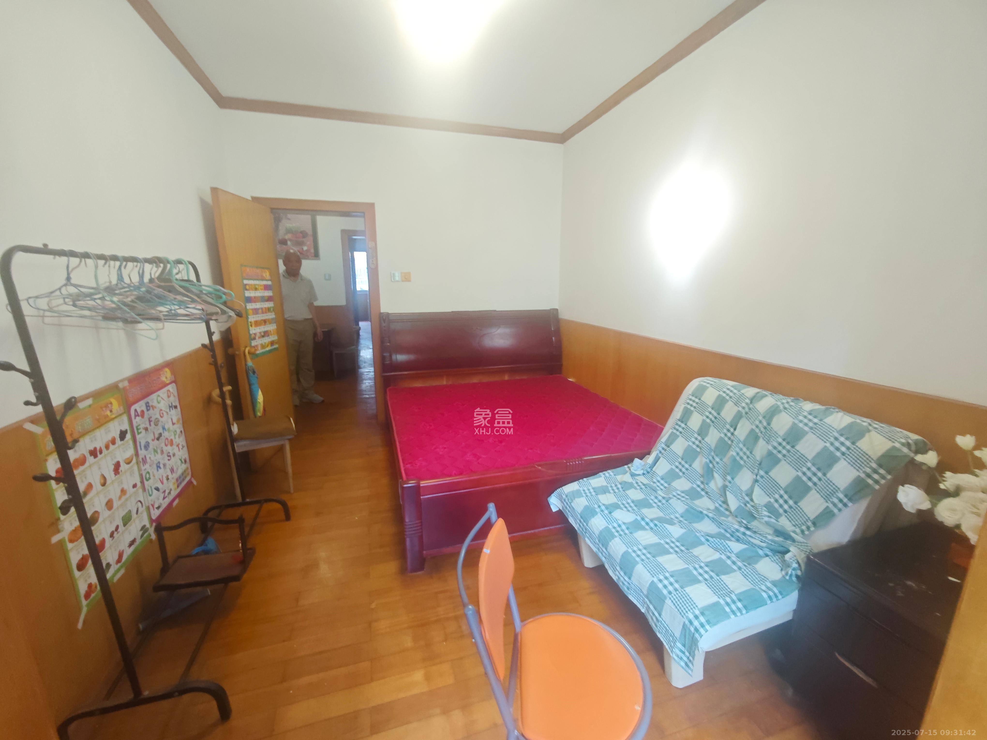 省人大常委会宿舍 2室2厅1卫 2800.0元/月 省人大常委会宿舍 2室2厅1卫 2800.0元/月室内图