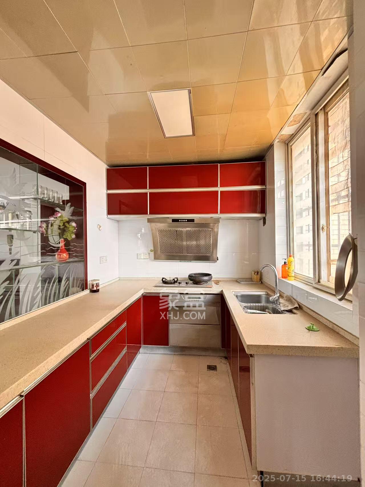 东城名苑 3室2厅2卫 2000.0元/月 东城名苑 3室2厅2卫 2000.0元/月室内图