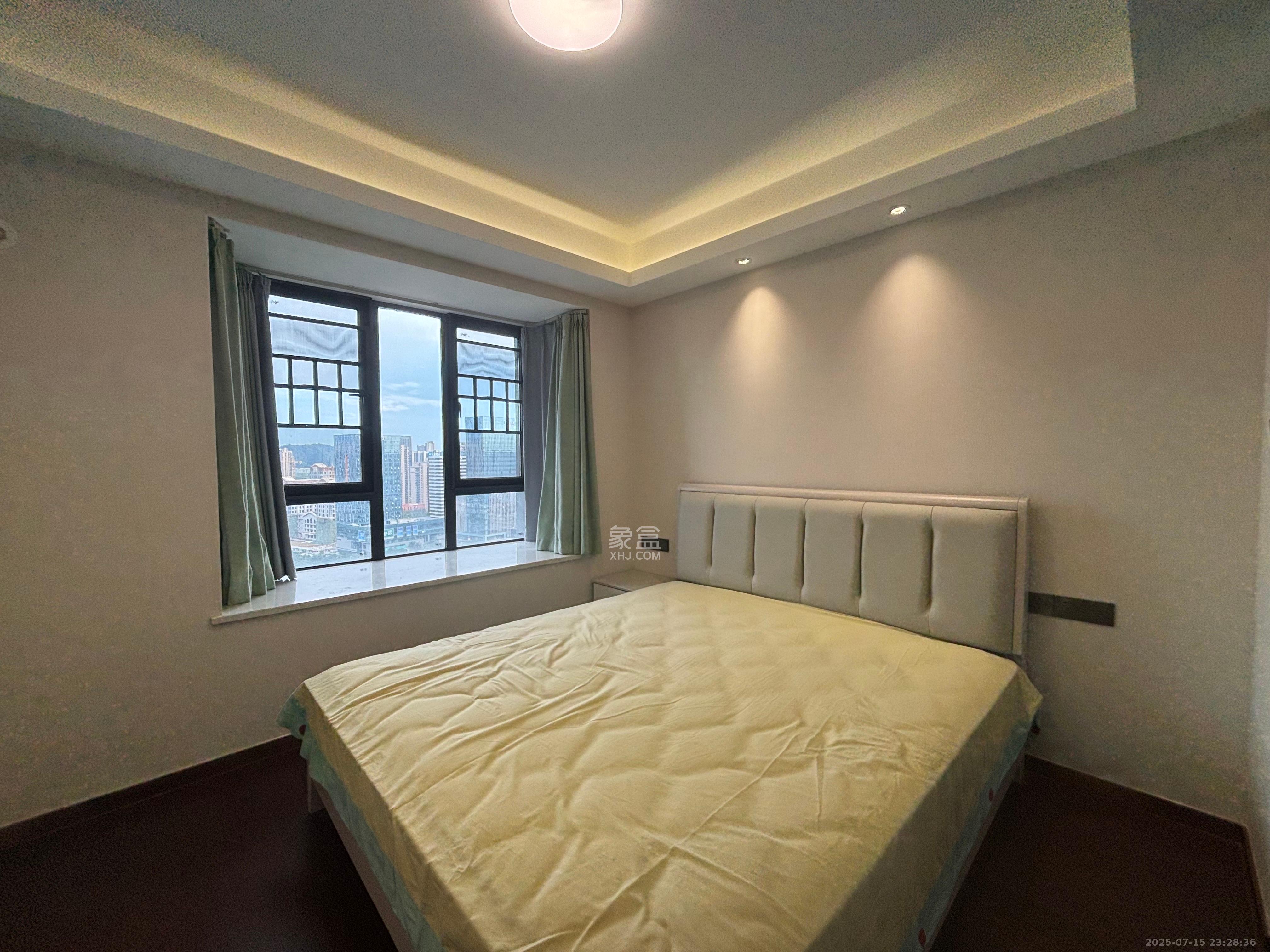 好莱城（弘德西街）  3室2厅1卫   2200.00元/月室内图