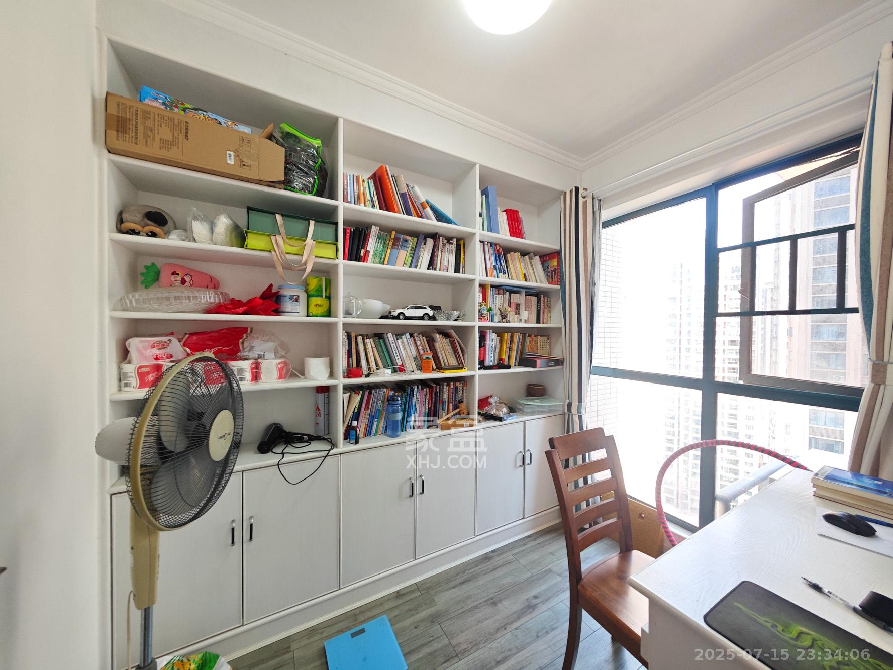 博长山水香颐 4室2厅2卫 96.8万 博长山水香颐 4室2厅2卫 96.8万卧室