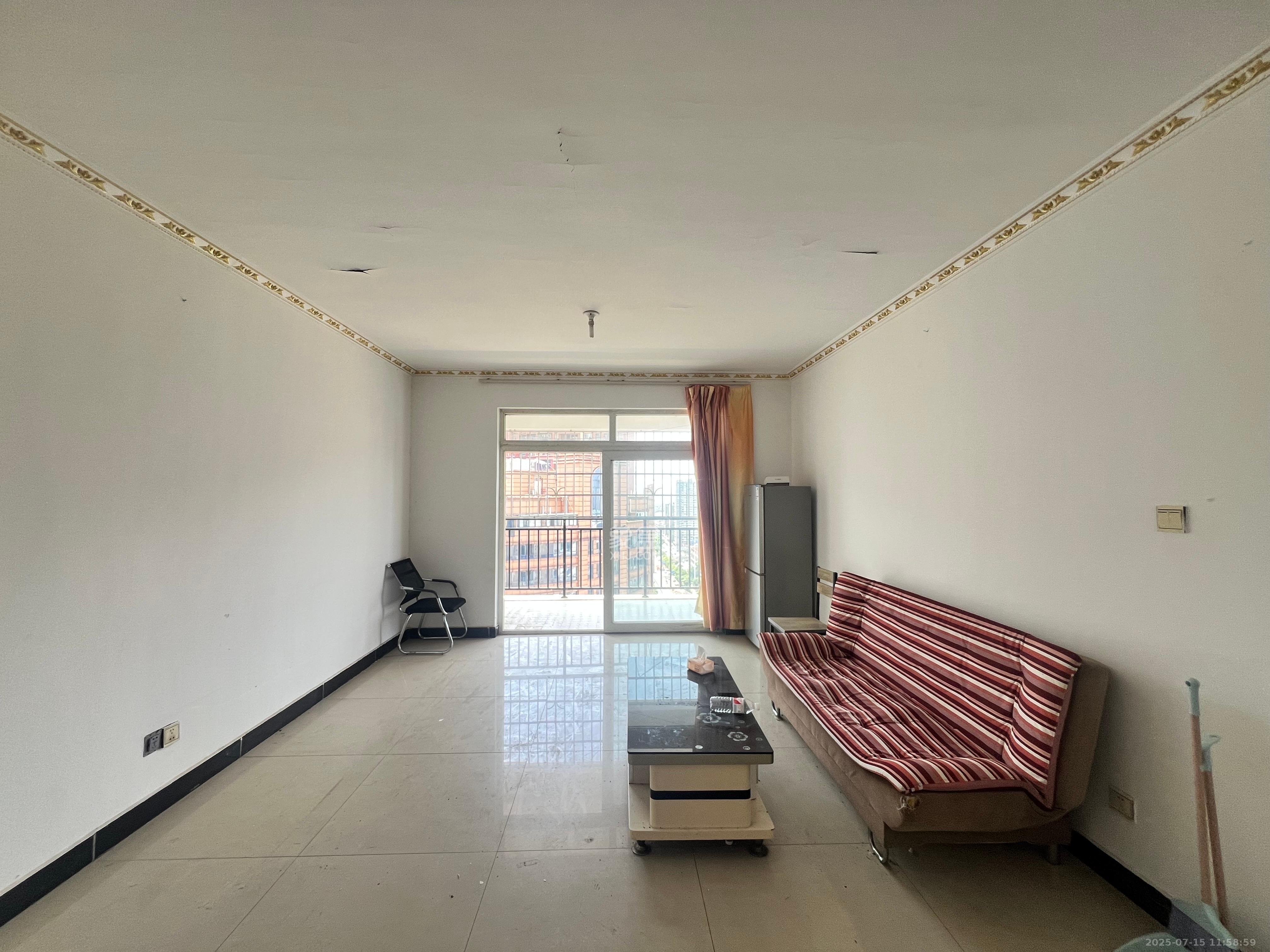 明天一城 2室2厅1卫 1500.0元/月 明天一城 2室2厅1卫 1500.0元/月室内图