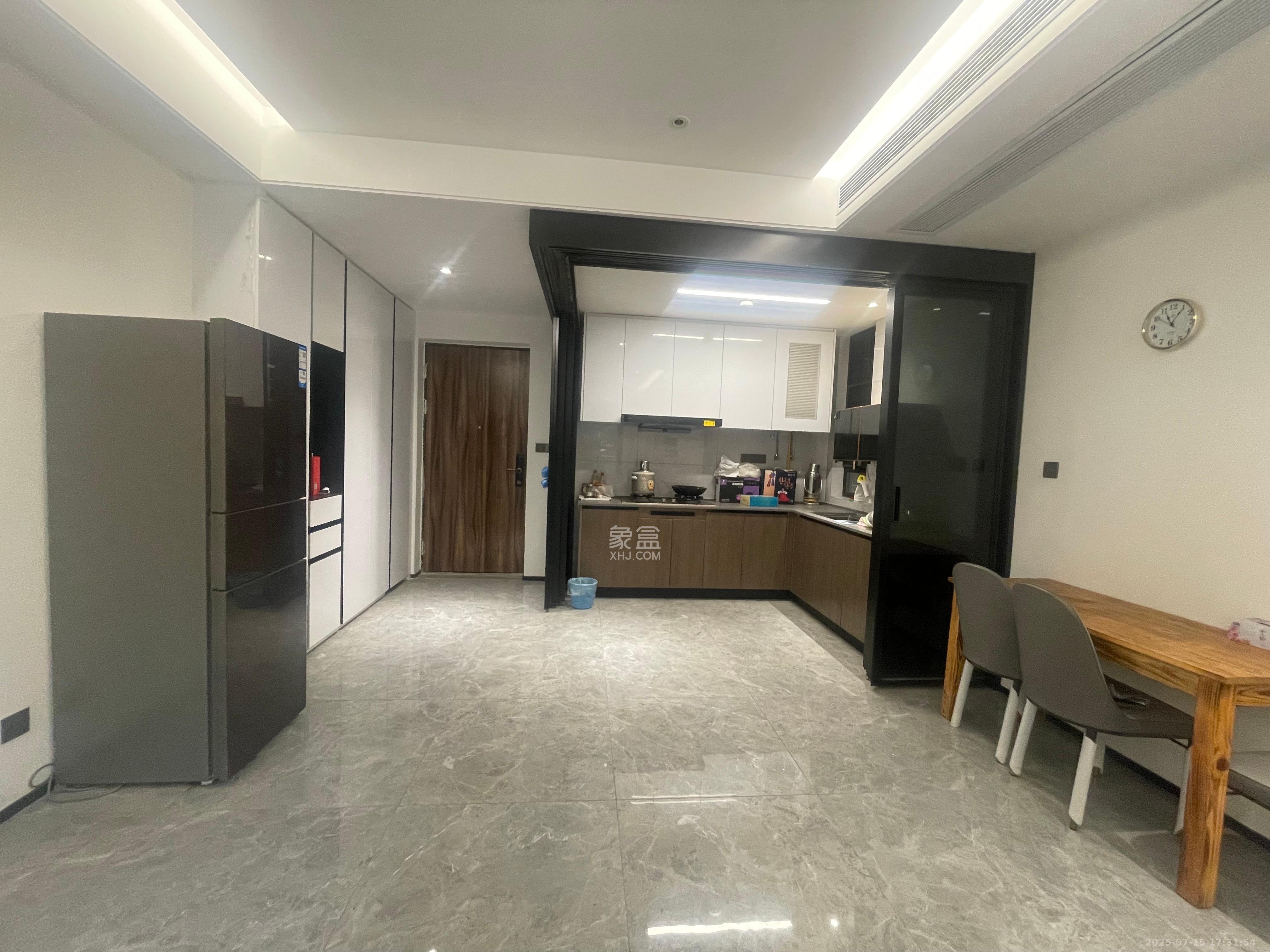 万科滨河道  3室2厅2卫    2980.0元/月 万科滨河道  3室2厅2卫    2980.0元/月室内图