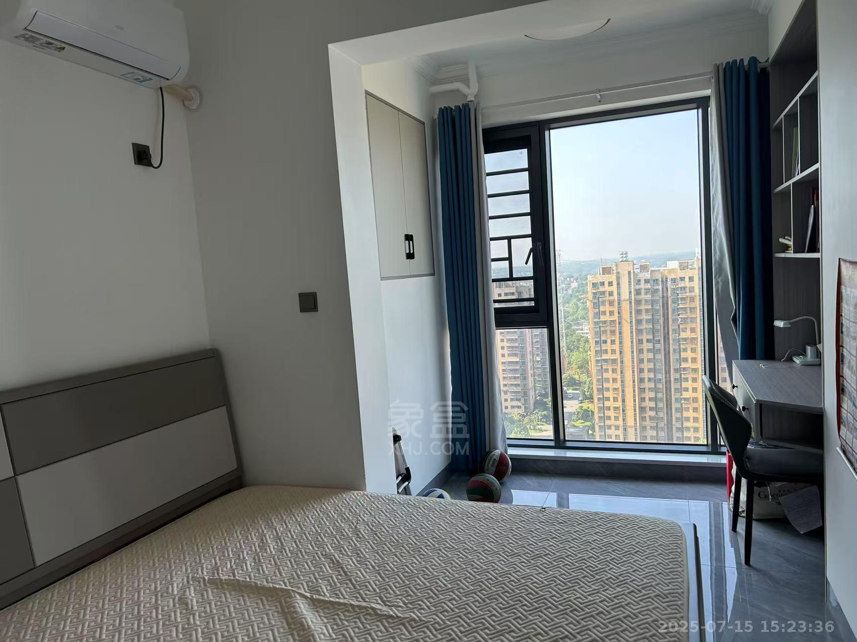 中海学府里 3室2厅1卫 2500.0元/月 中海学府里 3室2厅1卫 2500.0元/月室内图