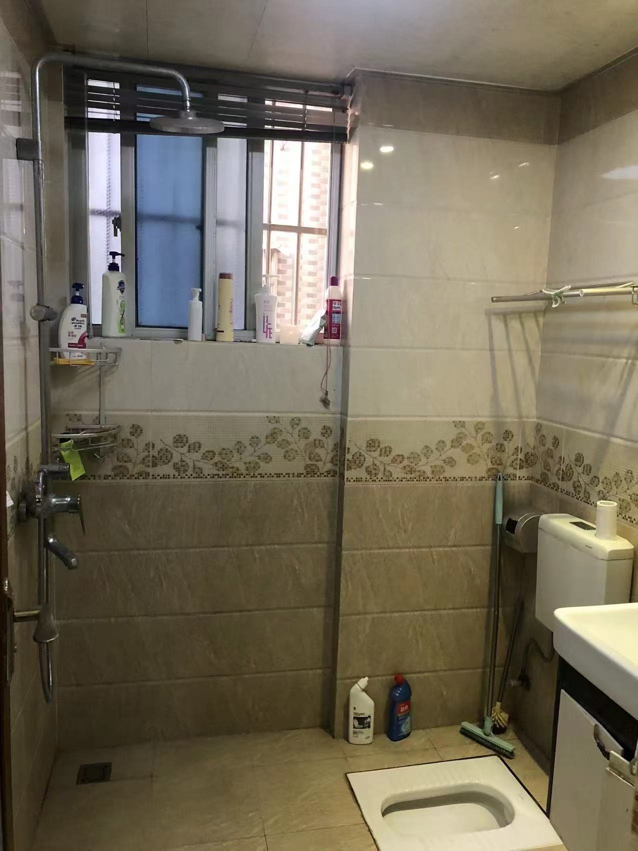 上丹小区 3室2厅1卫 2500.0元/月 上丹小区 3室2厅1卫 2500.0元/月室内图