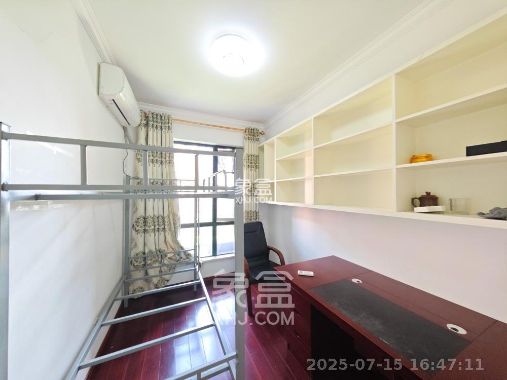 翡翠云天  4室2厅2卫    2400.0元/月 翡翠云天  4室2厅2卫    2400.0元/月室内图