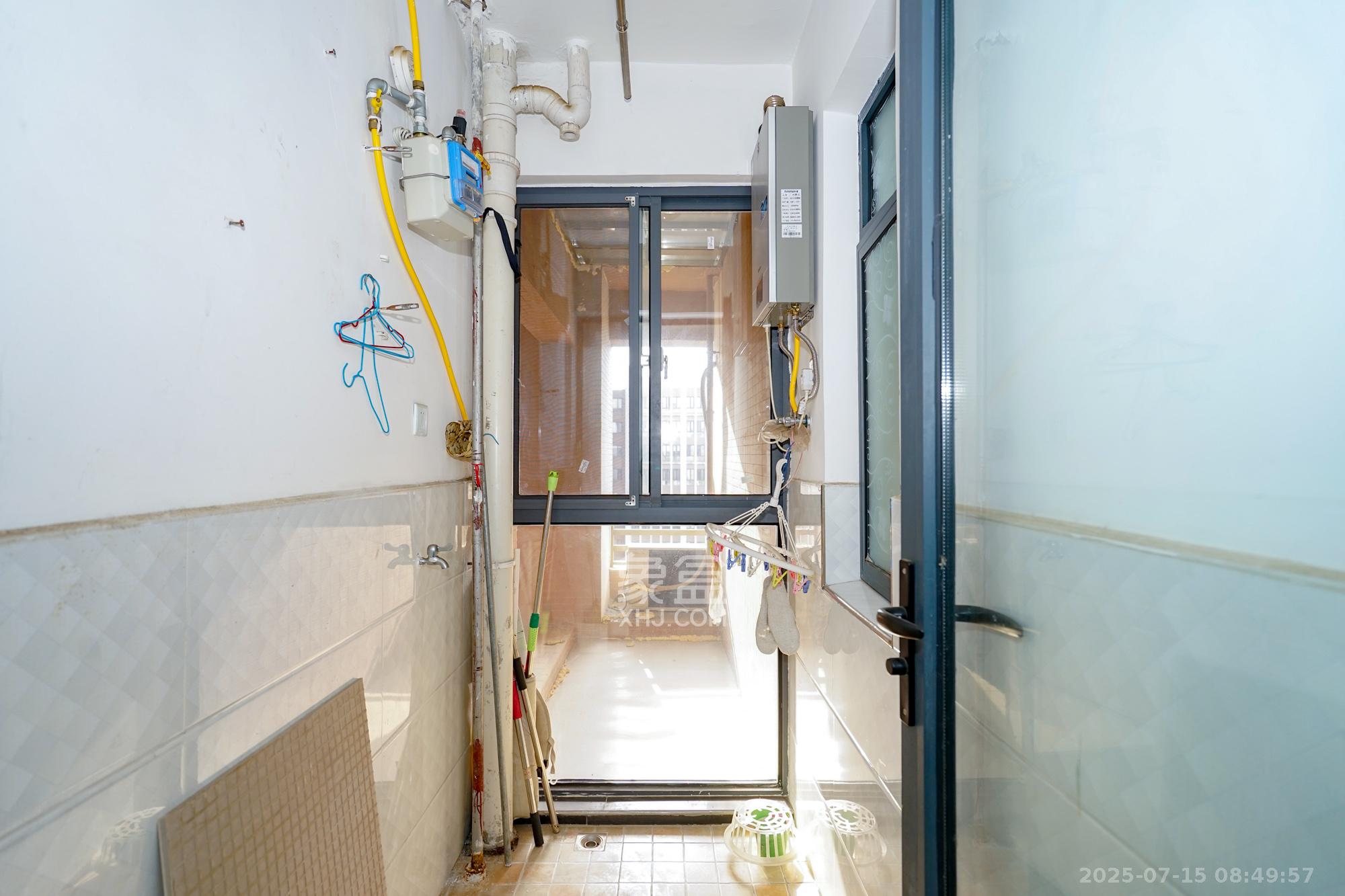 中建芙蓉工社 2室1厅1卫 1600.0元/月 中建芙蓉工社 2室1厅1卫 1600.0元/月室内图