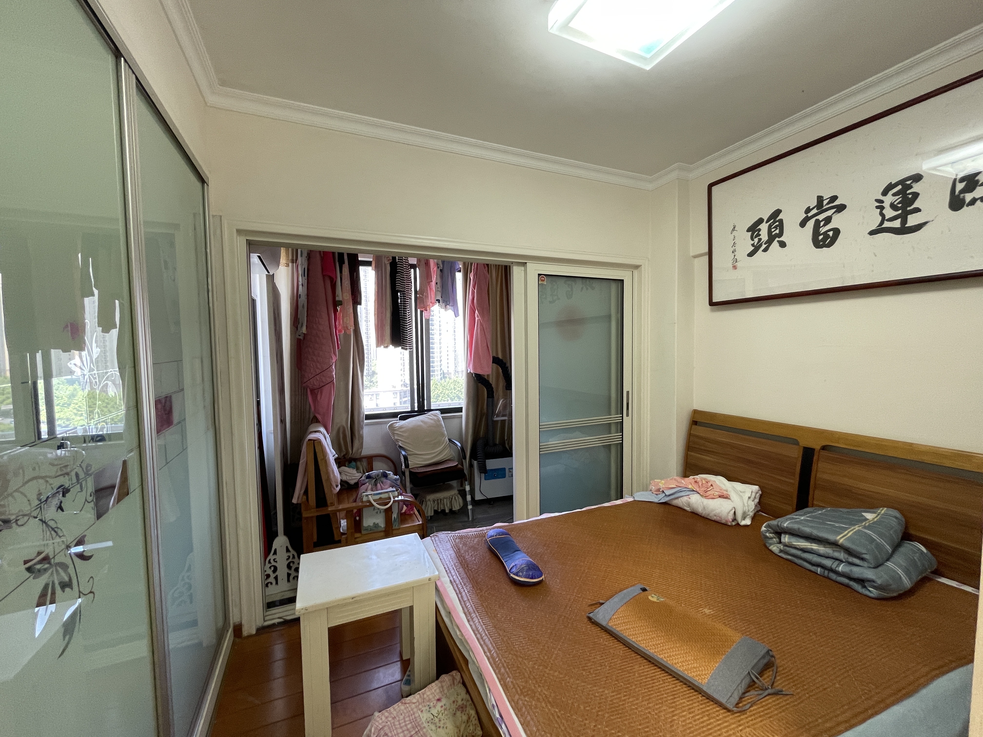 上城世家 2室2厅1卫 1500.0元/月 上城世家 2室2厅1卫 1500.0元/月室内图