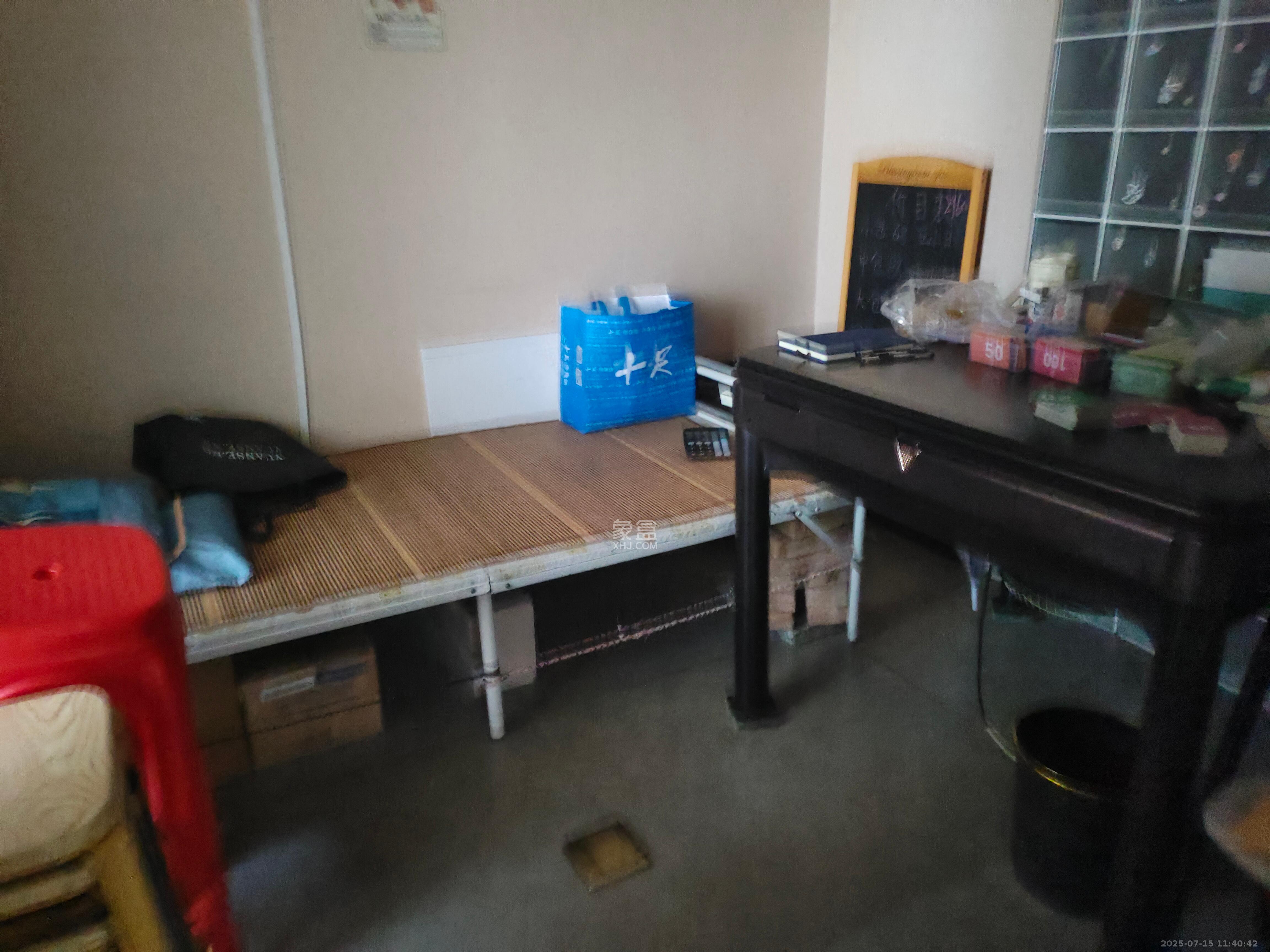 新世界广场  1室1厅1卫   5800.00元/月室内图