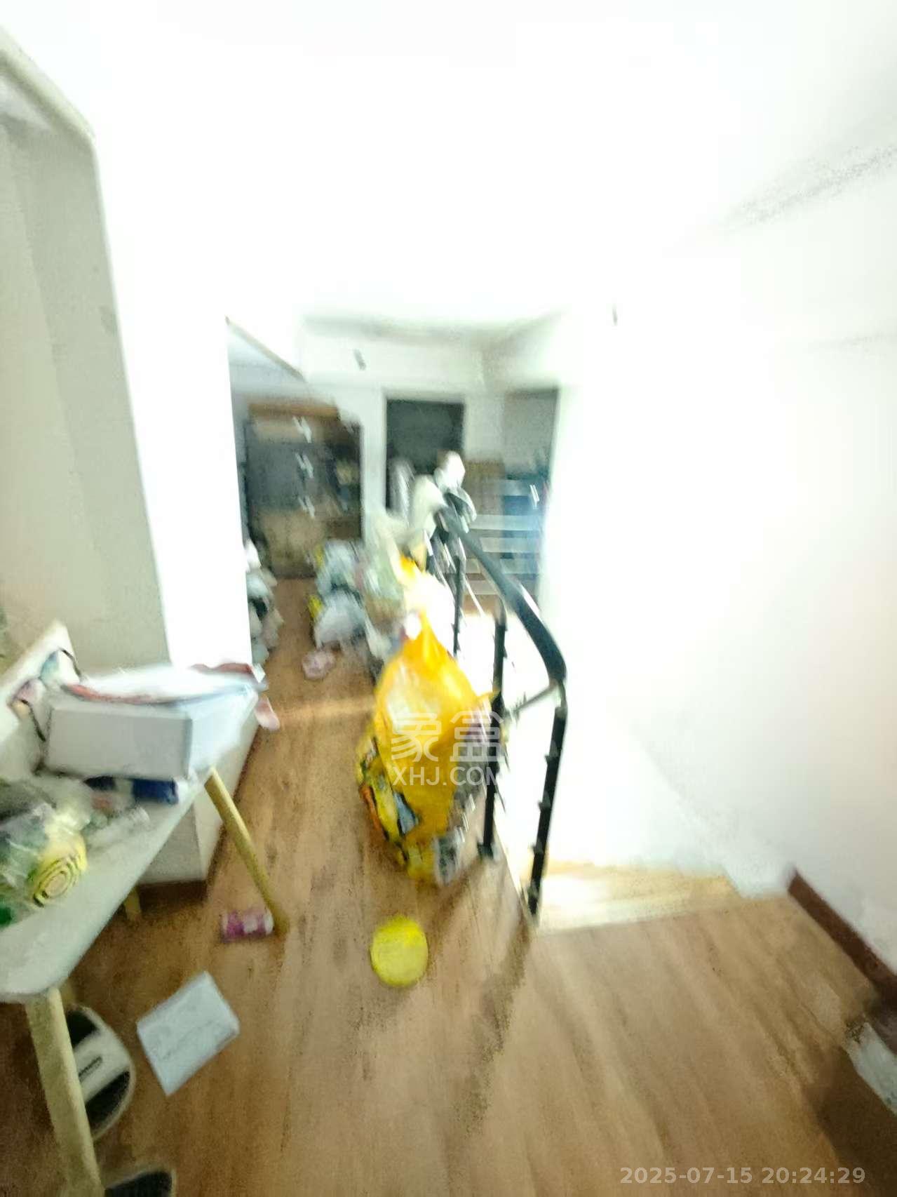 达美溪湖湾  2室1厅1卫   2500.00元/月室内图