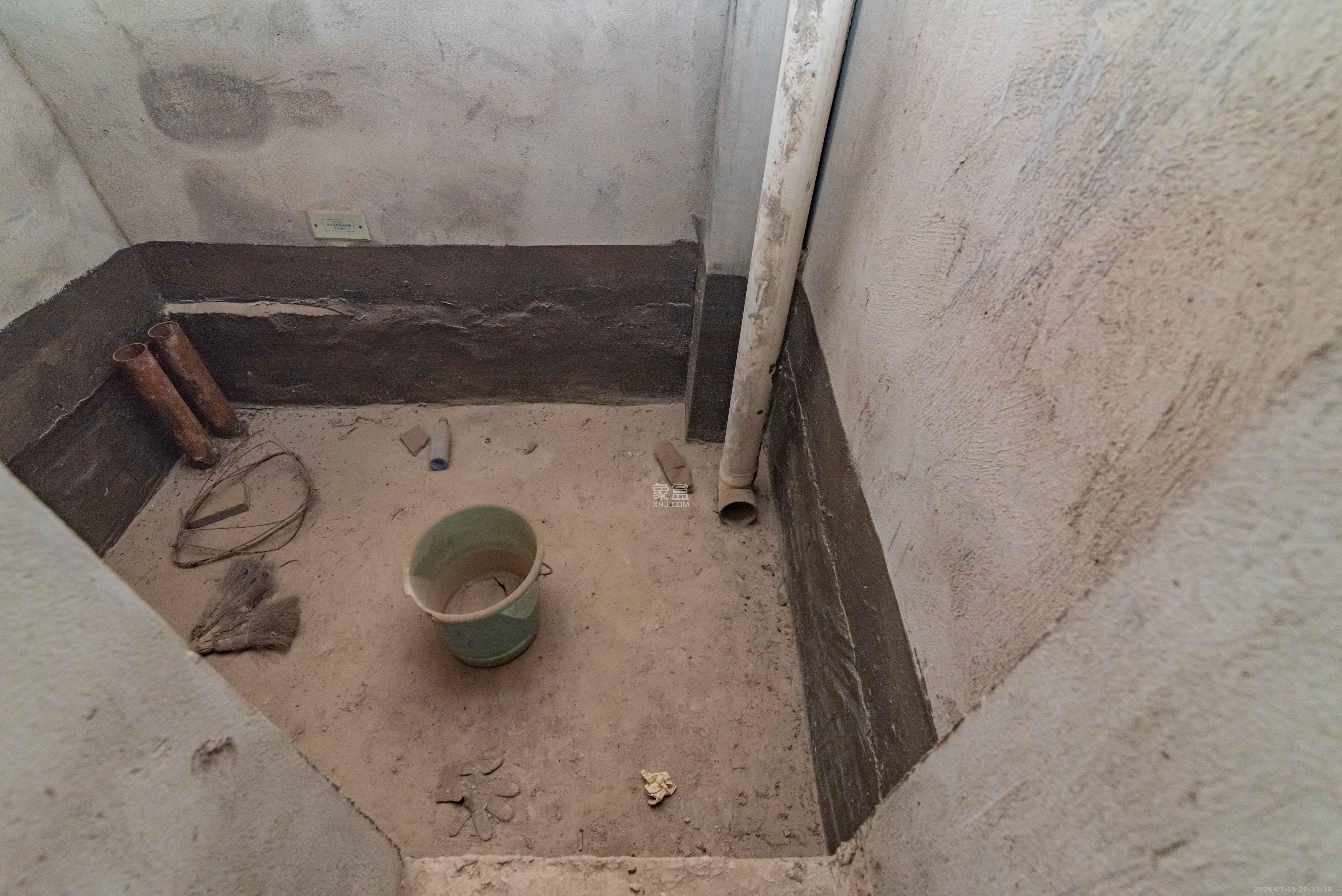 悦湖山  6室3厅3卫    438.0万卫生间