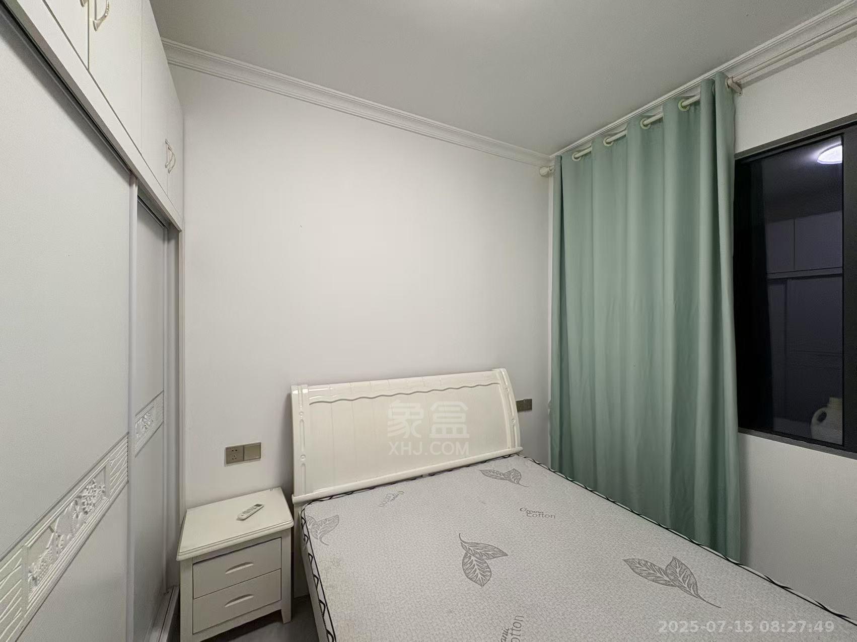 春藤小镇  3室2厅1卫    1600.0元/月室内图