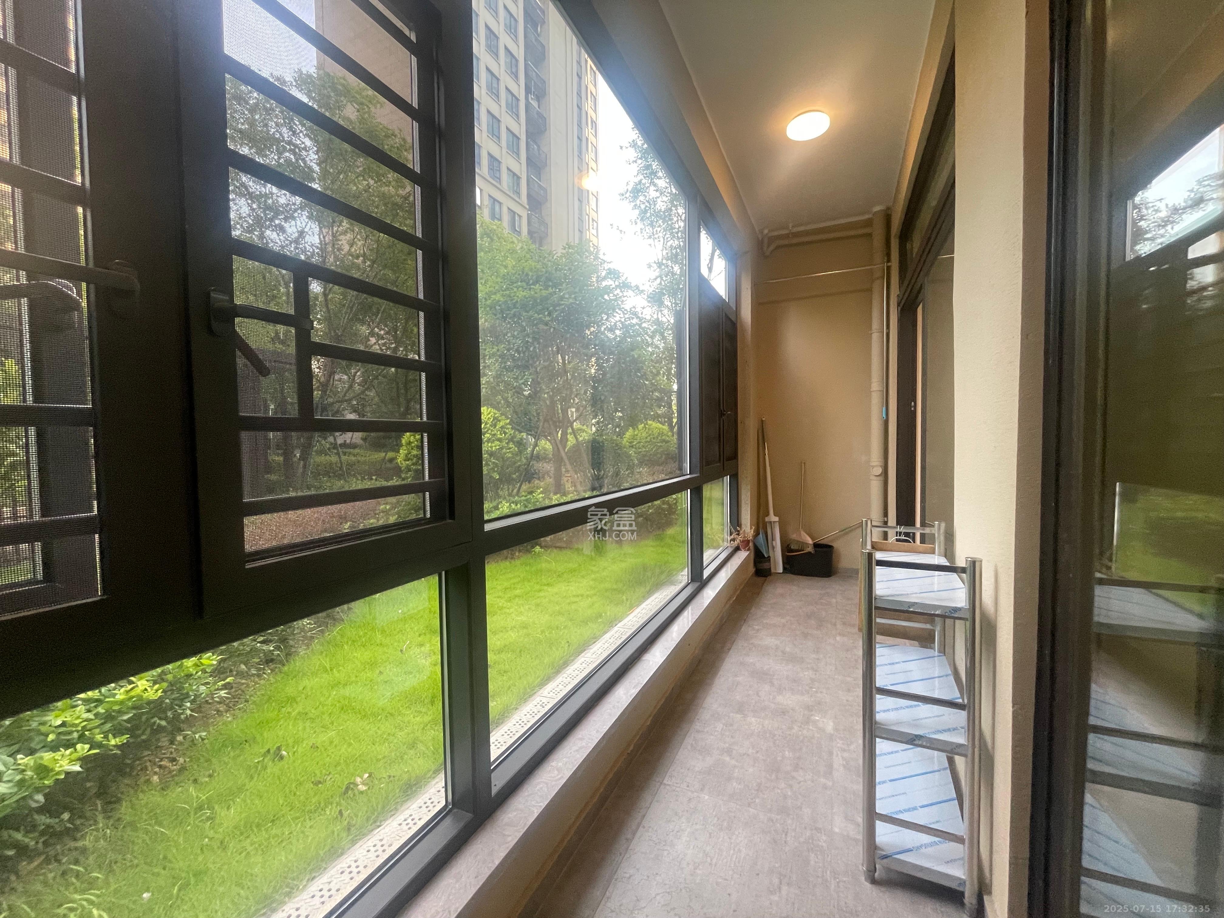 万科滨河道  3室2厅2卫    2980.0元/月 万科滨河道  3室2厅2卫    2980.0元/月室内图