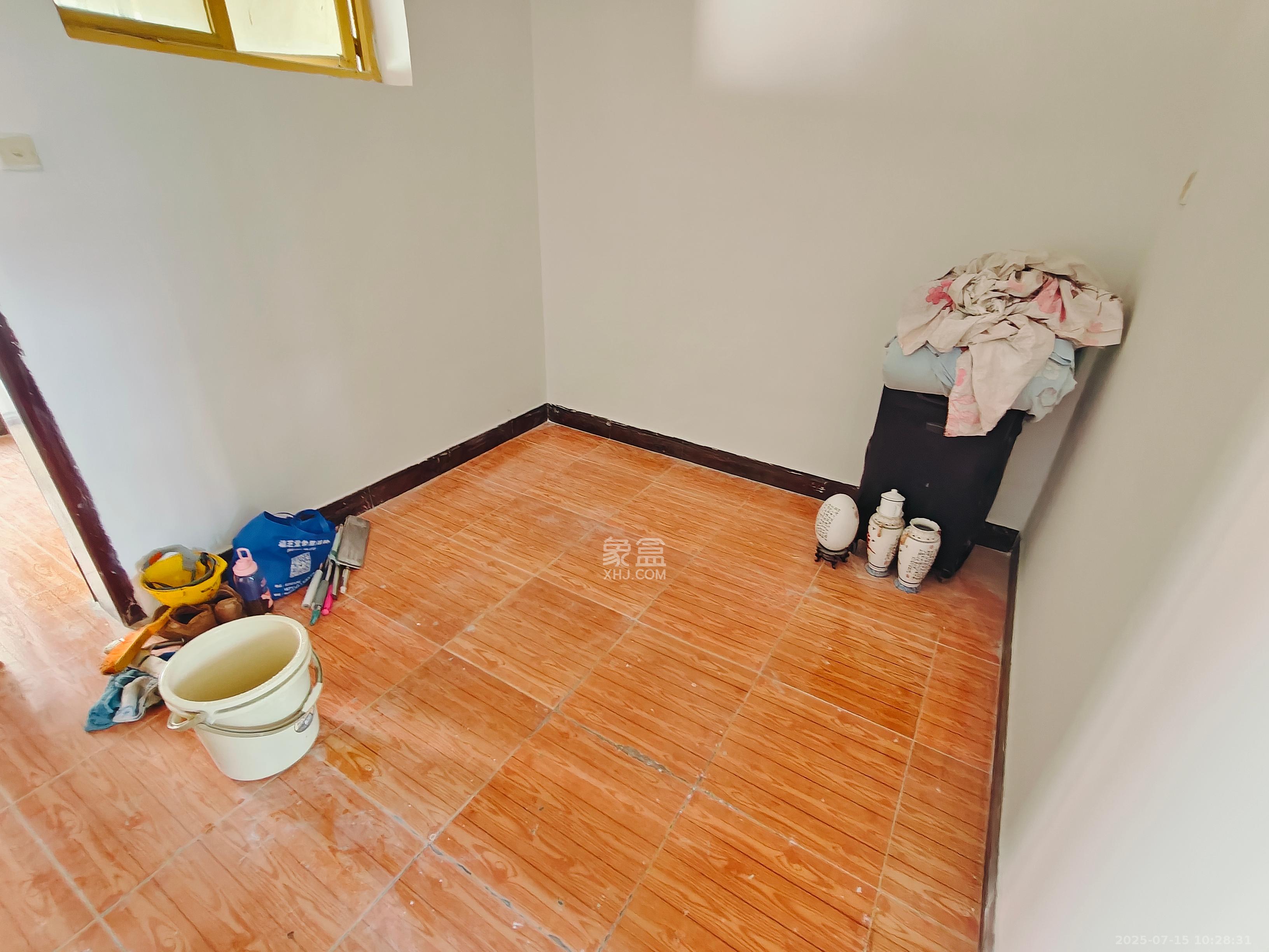文庙坪小区  2室1厅1卫   1500.00元/月室内图