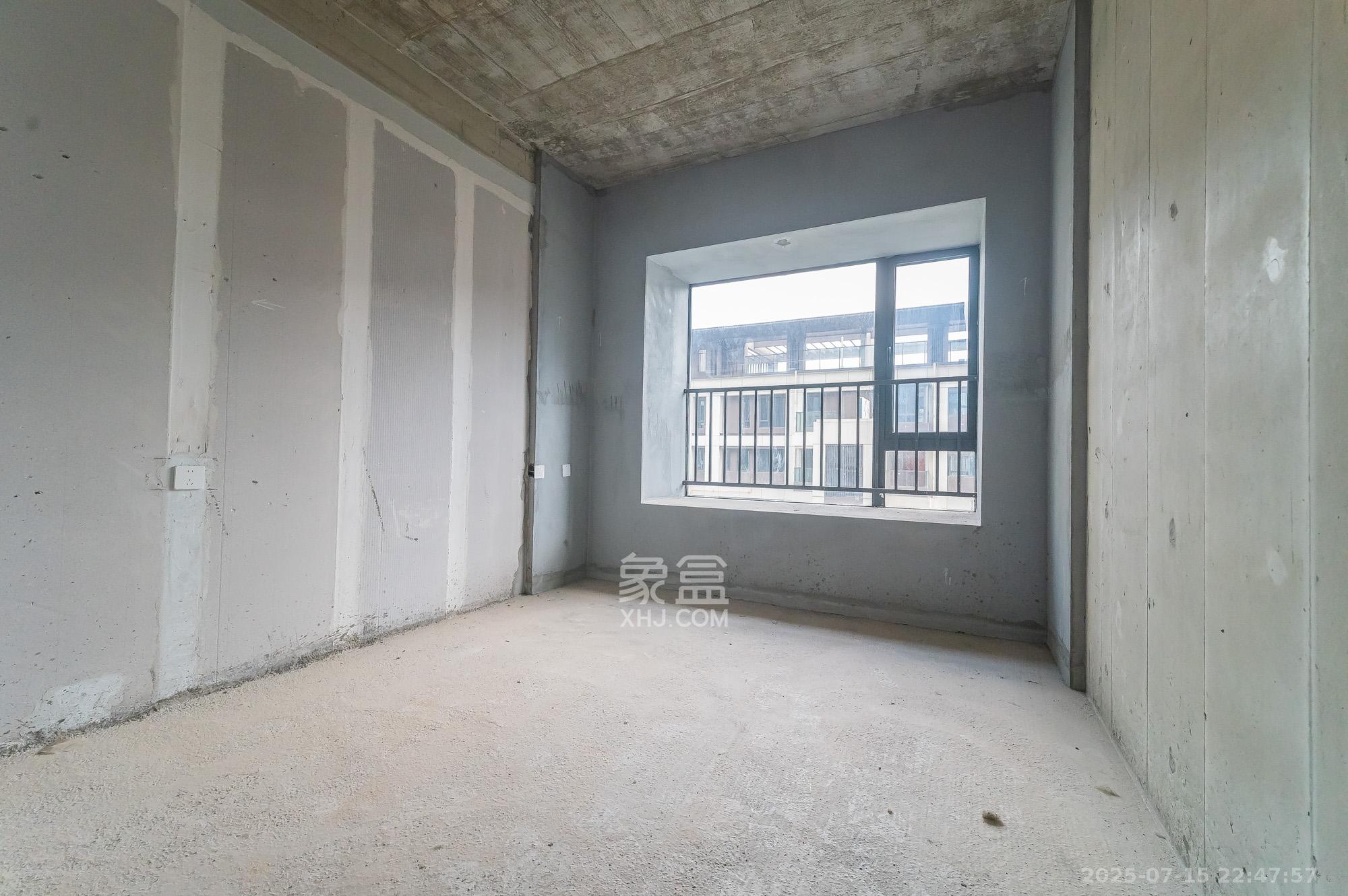 三一云谷  4室2厅3卫    240.0万 三一云谷  4室2厅3卫    240.0万其他