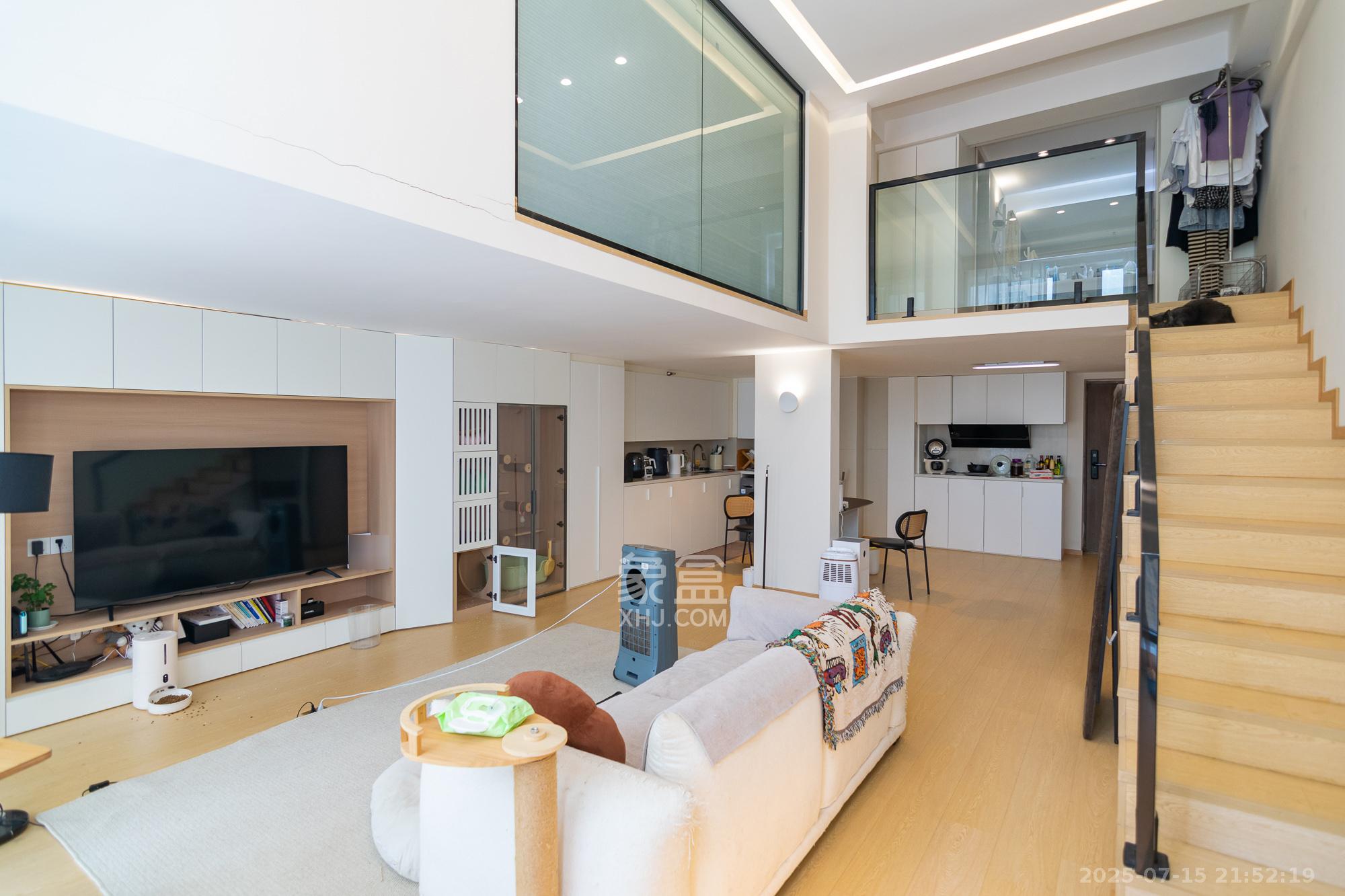 才子城  1室1厅1卫    38.8万客厅