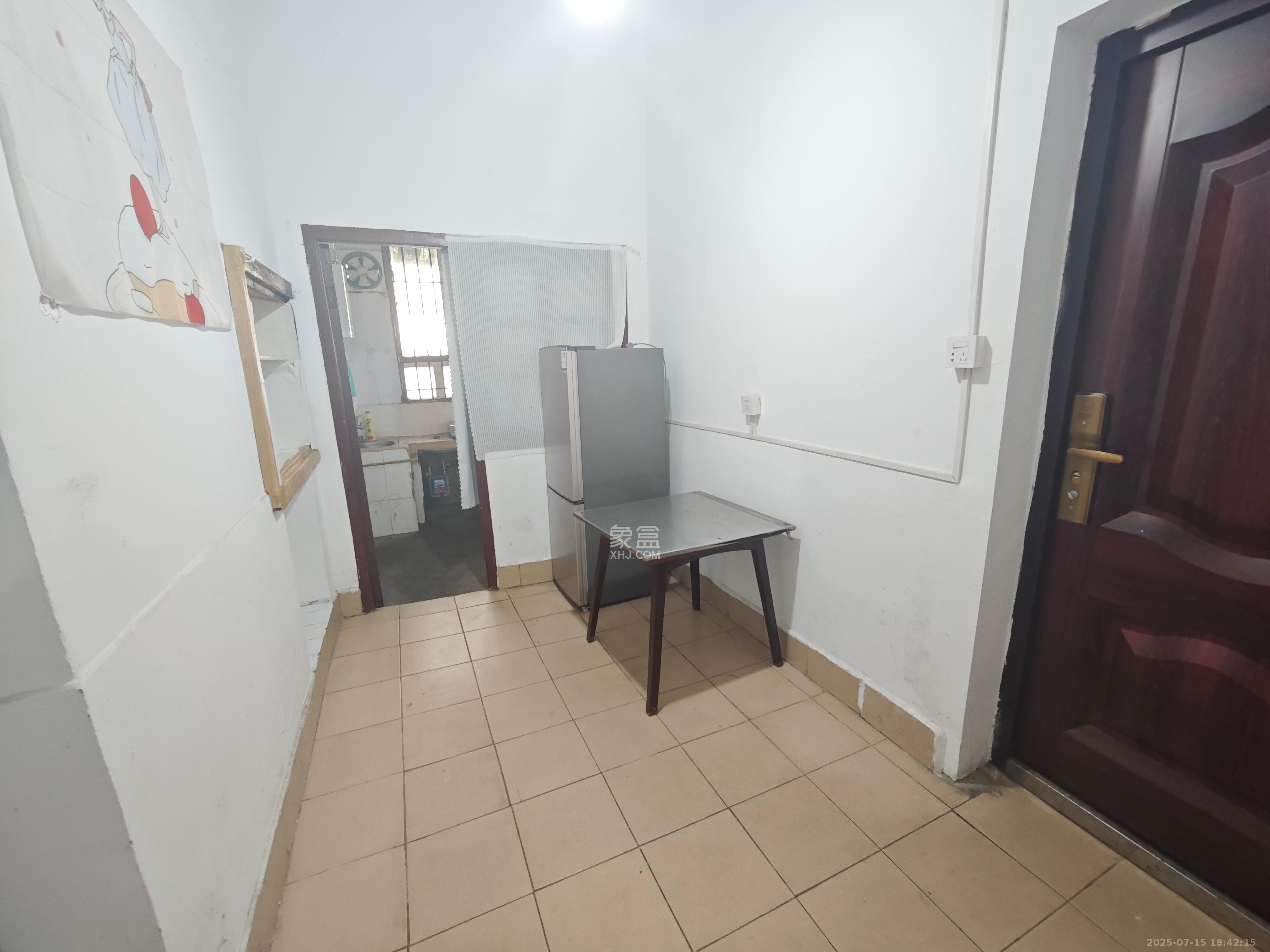 杏花园小区 2室1厅1卫 1300.0元/月 杏花园小区 2室1厅1卫 1300.0元/月室内图