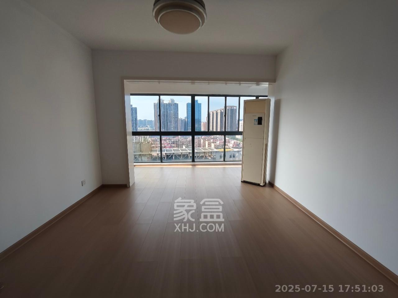 上东印象  4室2厅2卫    2800.0元/月室内图