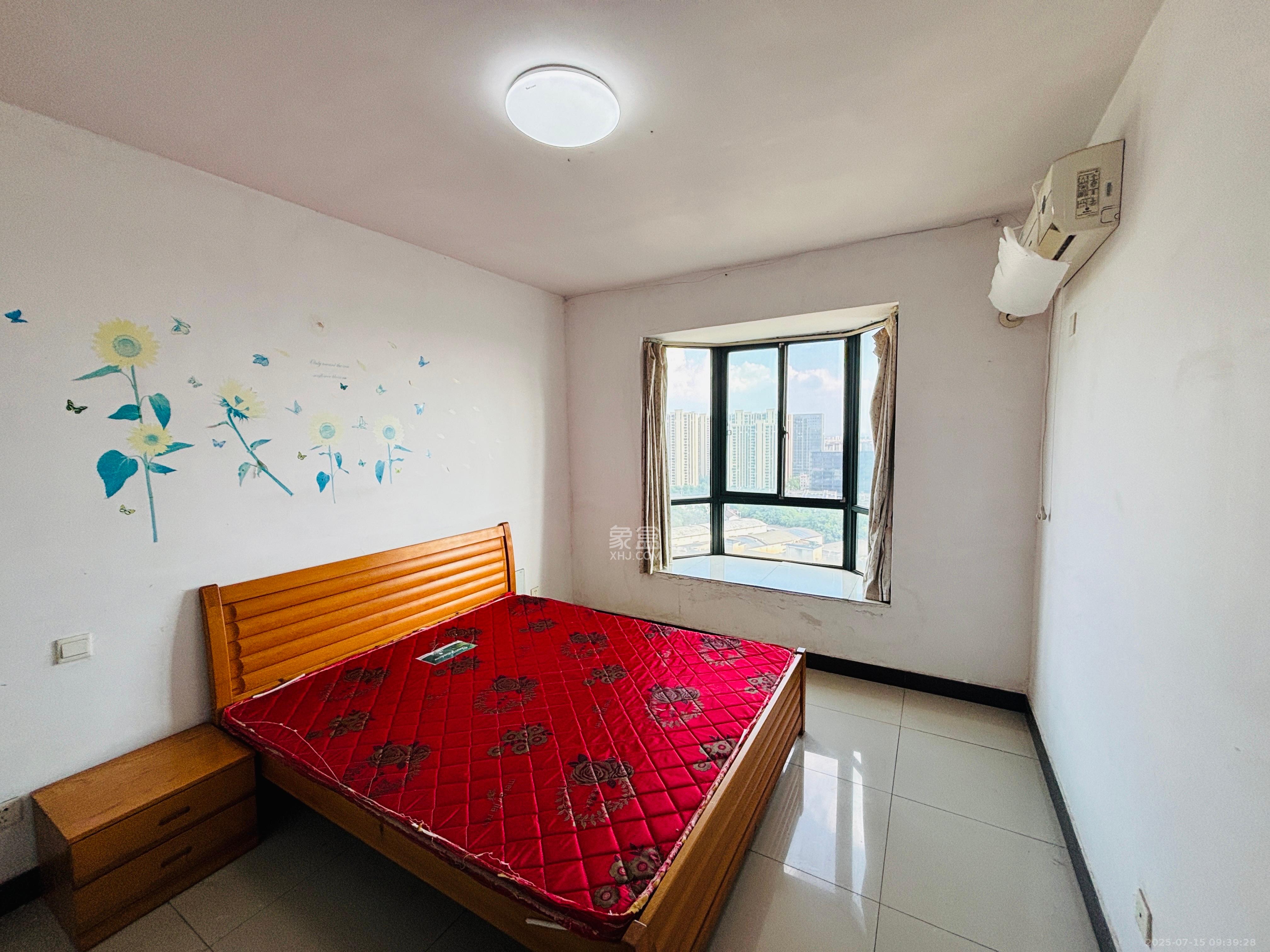 天城湖光山色 2室2厅1卫 1900.0元/月 天城湖光山色 2室2厅1卫 1900.0元/月室内图