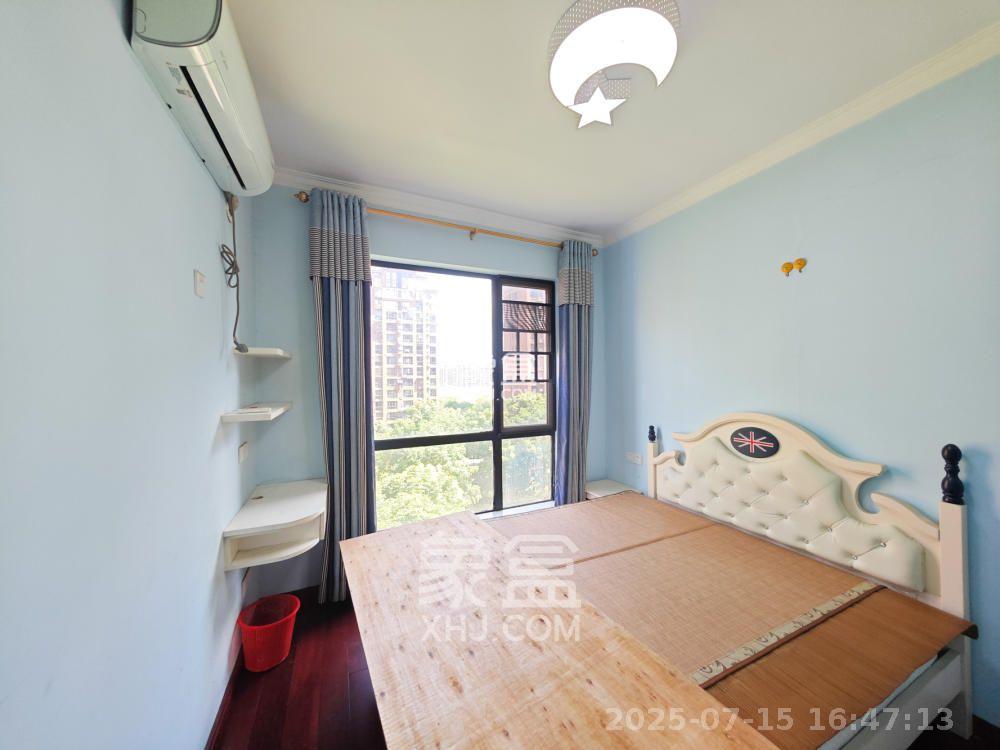 翡翠云天  4室2厅2卫    2400.0元/月 翡翠云天  4室2厅2卫    2400.0元/月室内图