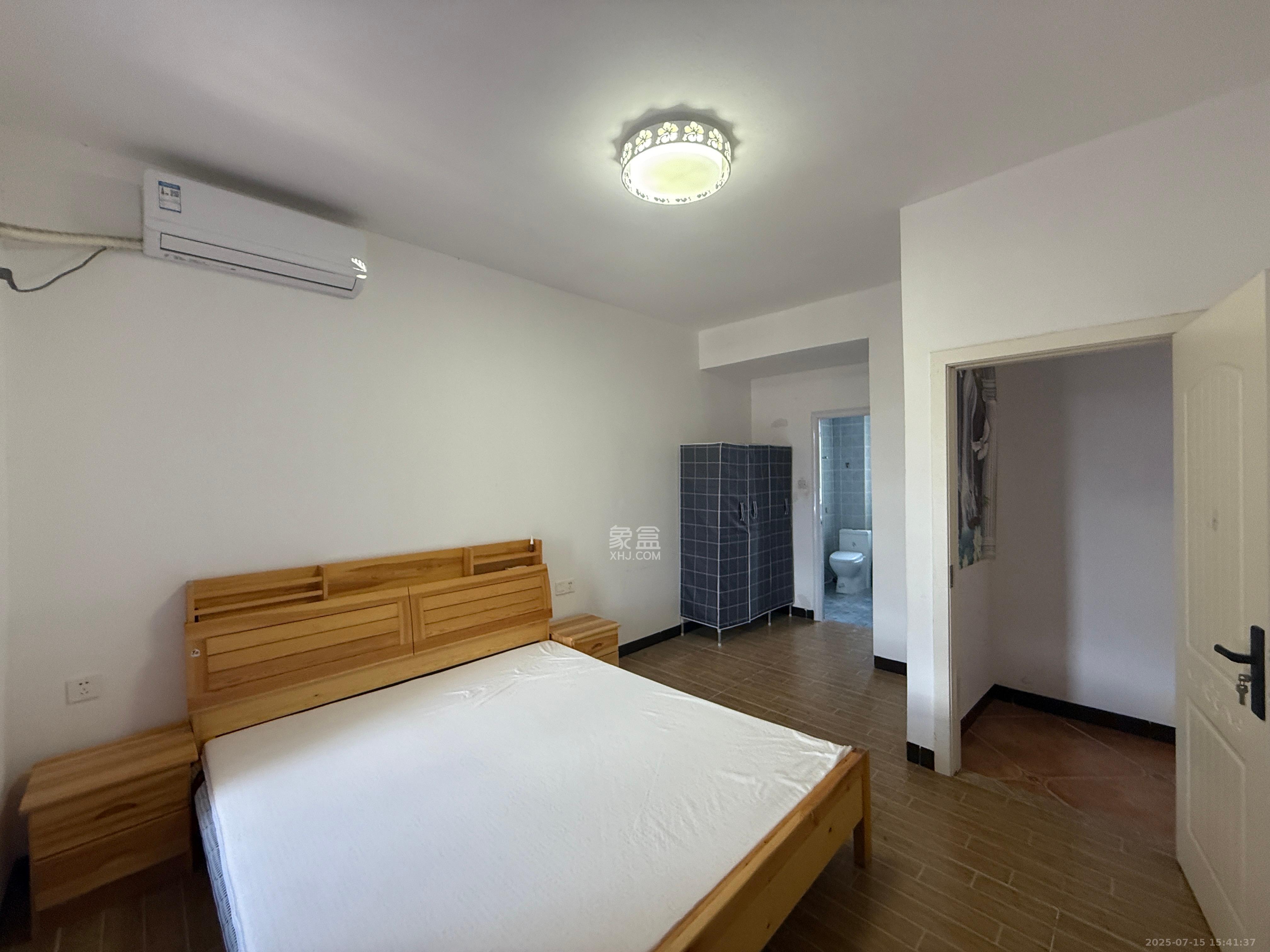 名家翡翠花园  3室2厅2卫    2600.0元/月 名家翡翠花园  3室2厅2卫    2600.0元/月室内图