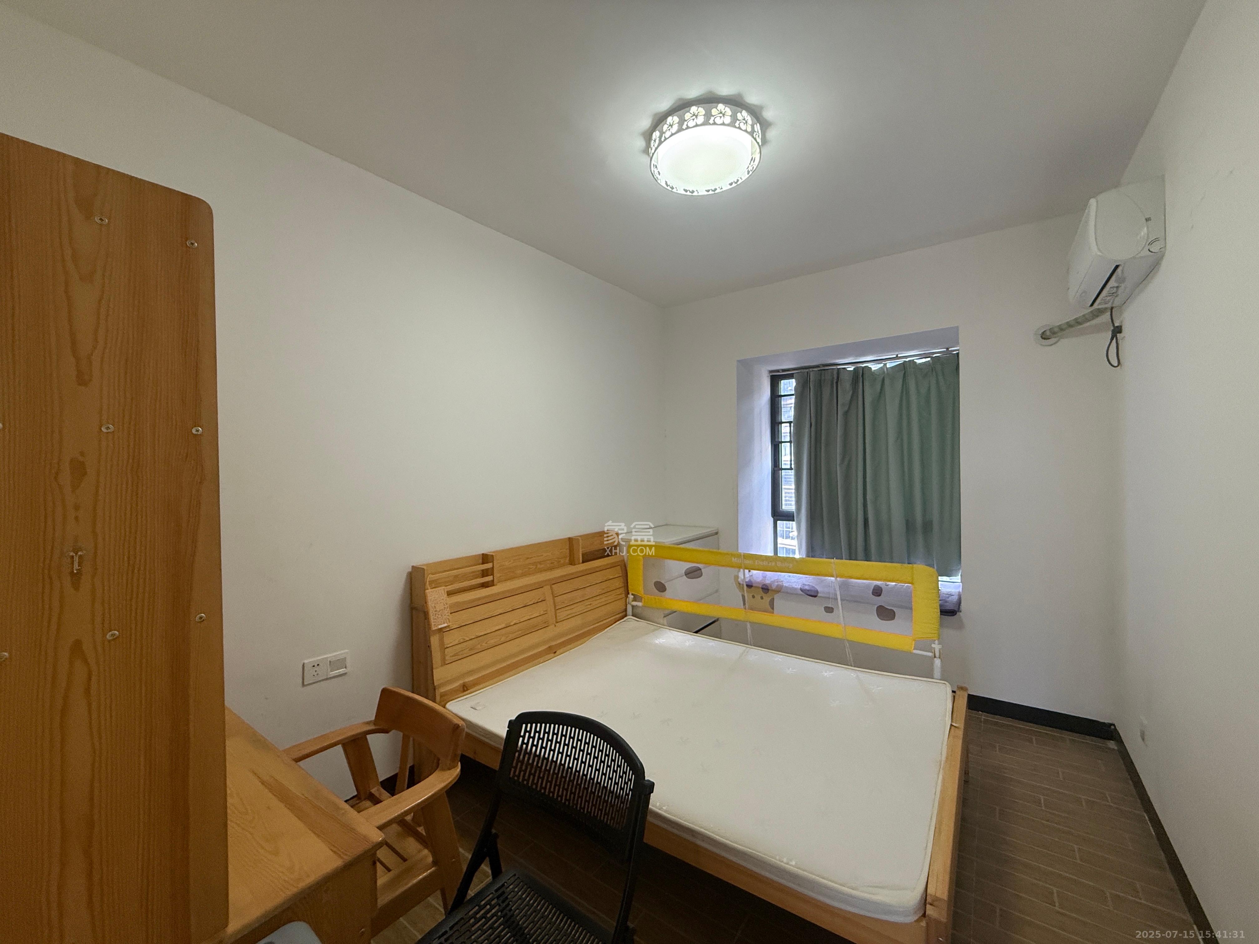 名家翡翠花园  3室2厅2卫    2600.0元/月 名家翡翠花园  3室2厅2卫    2600.0元/月室内图