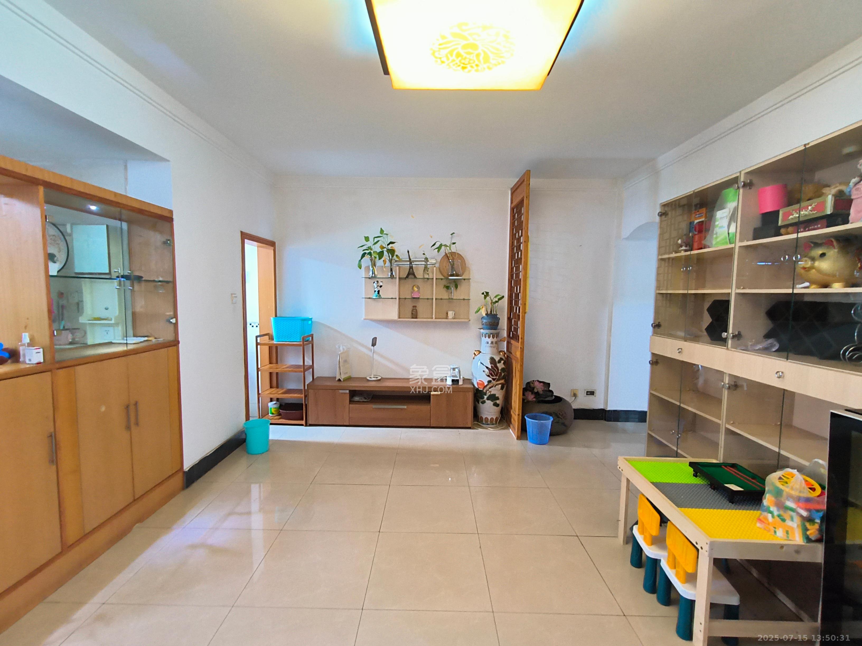 长勘小区  2室2厅1卫    3000.0元/月 长勘小区  2室2厅1卫    3000.0元/月室内图