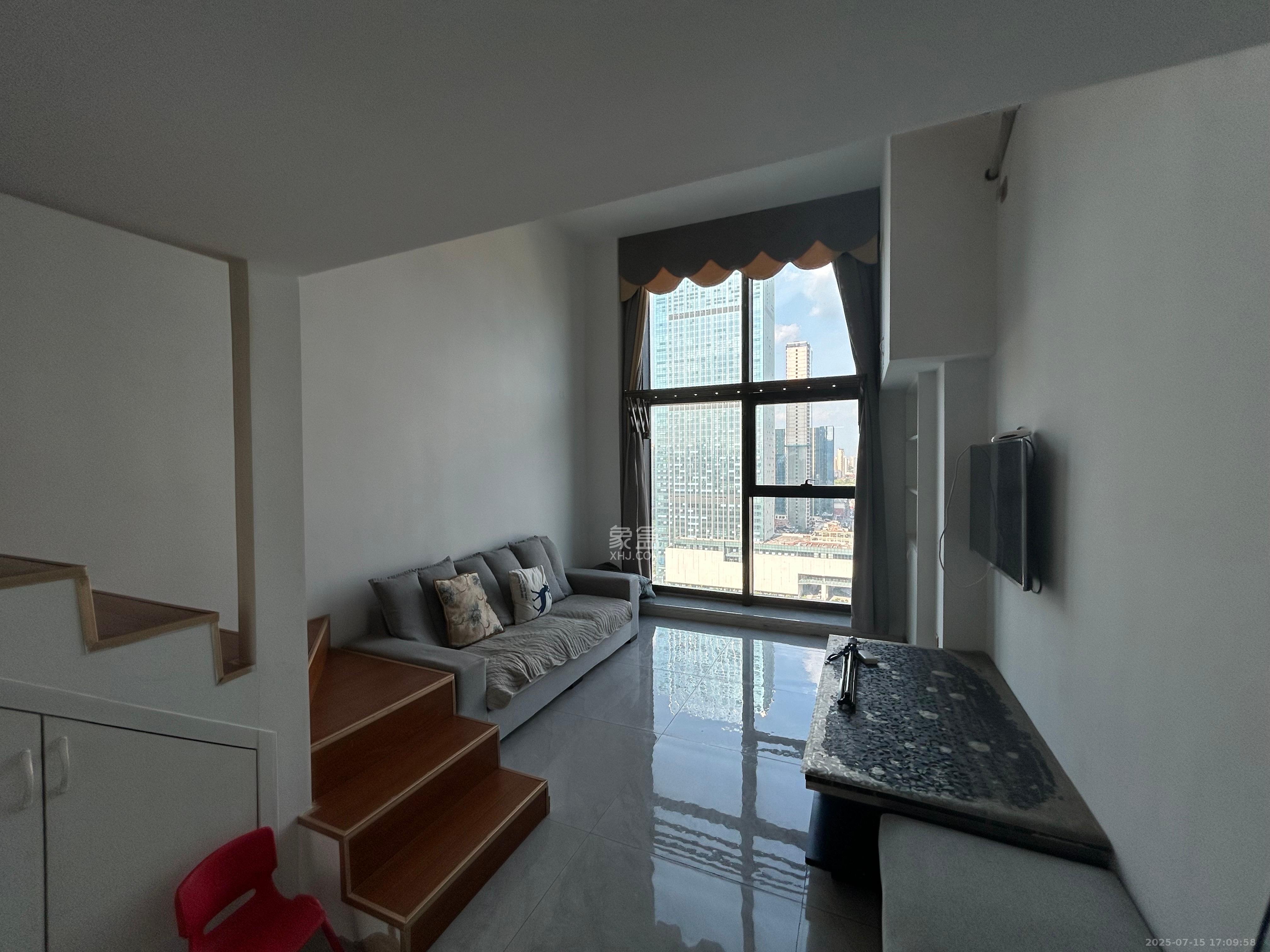 东盈商业广场(华泉城市广场) 1室1厅1卫 2000.0元/月 东盈商业广场(华泉城市广场) 1室1厅1卫 2000.0元/月室内图