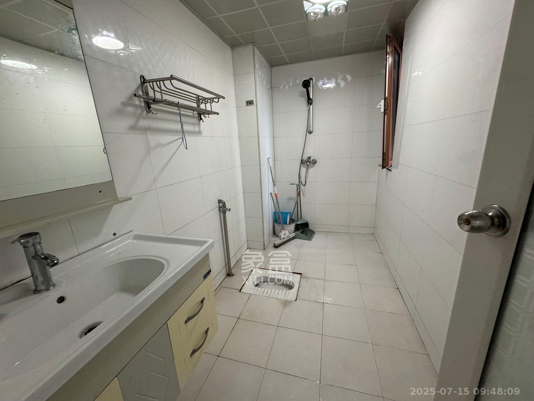 世嘉国际华城 2室2厅2卫 2500.0元/月 世嘉国际华城 2室2厅2卫 2500.0元/月室内图